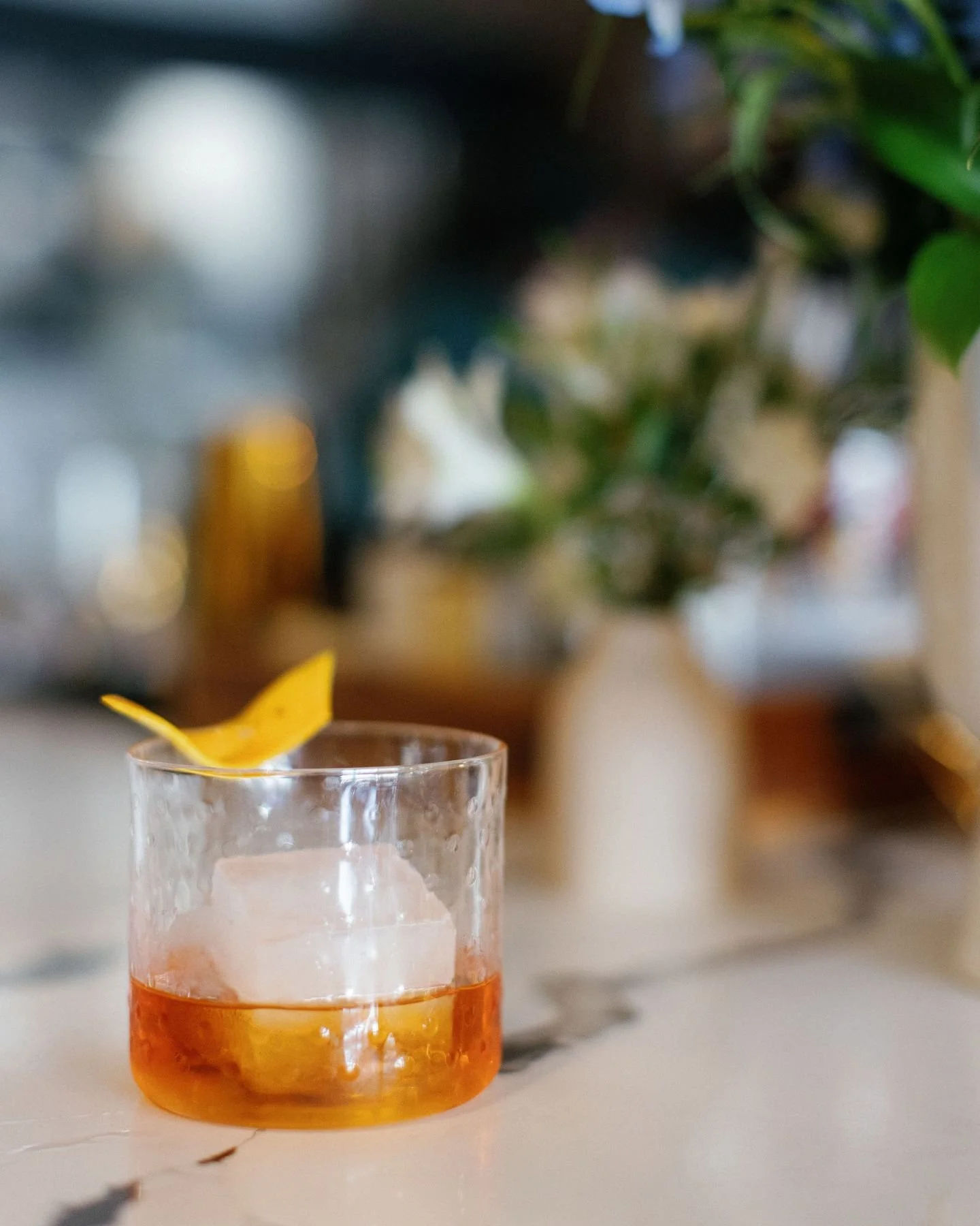 Open bar or cash bar?

It is one of the big wedding questions, and it does not have a one-size-fits-all answer. But there are definitely pros and cons to each.

Open bar
Pro: It is generous and keeps the drinks flowing without guests needing to reach