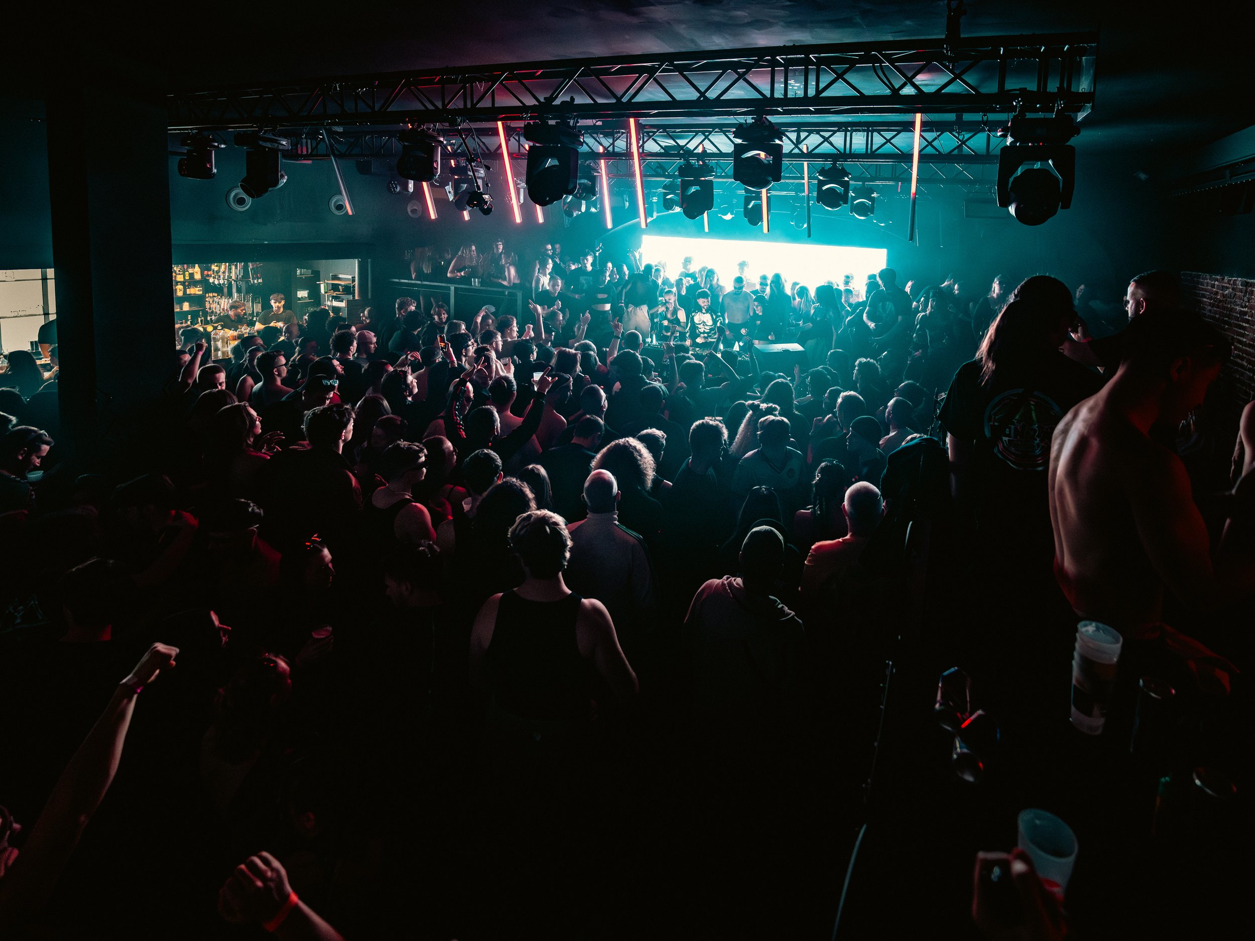 OVERVIEUW - INVAZZION - BASSLENS-3.jpg