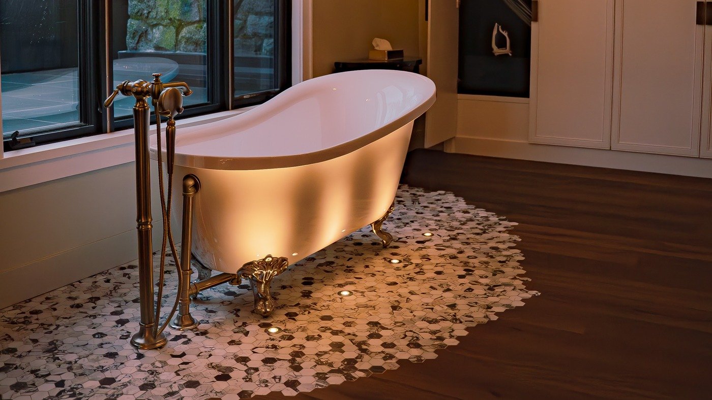 Bathroom and bath tub accent lighting for the rosemead hotel in victoria 