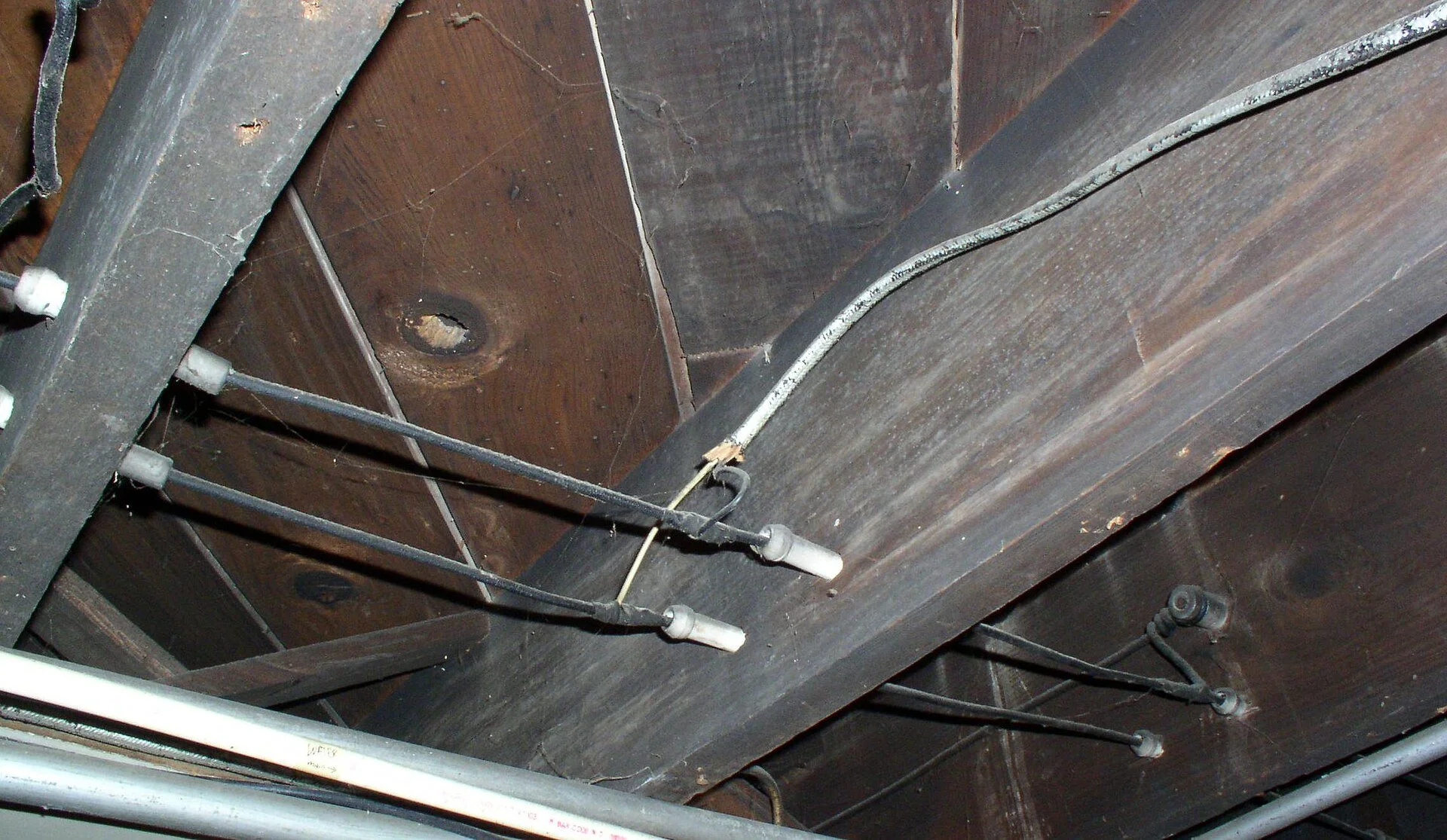 victoria-bc.jpgLicensed electrician replacing knob and tube wiring in a Victoria, BC heritage home