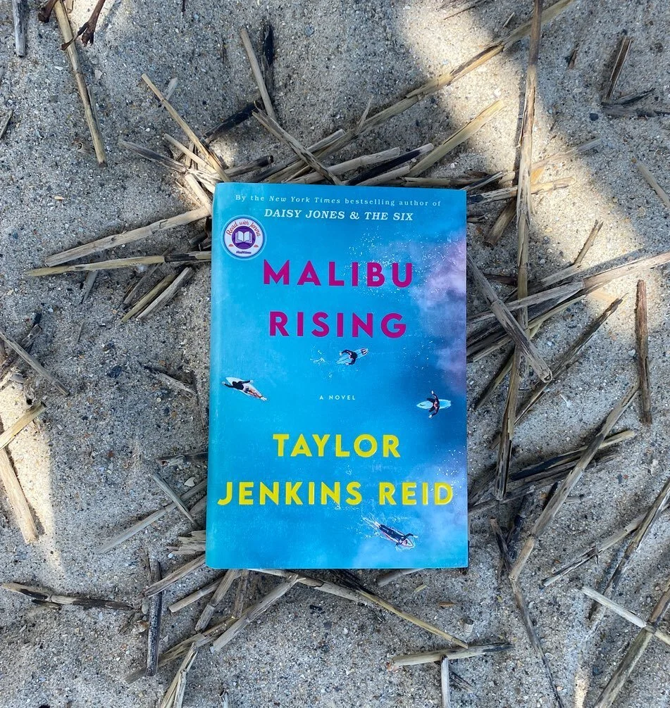 I promise, I promise, I promise I will be giving you guys a positive review real soon! I have hardly enjoyed anything I&rsquo;ve read this year and feel like my reviews have leaned more on the negative side lately because of it. So let me squeeze one