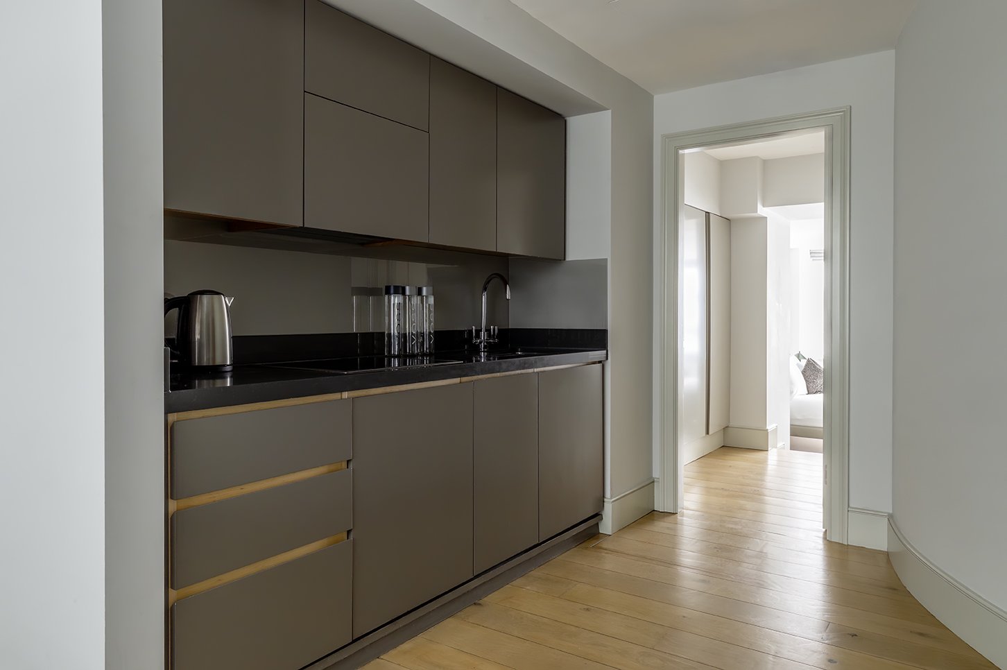 Suite 1 Kitchen (1).jpg