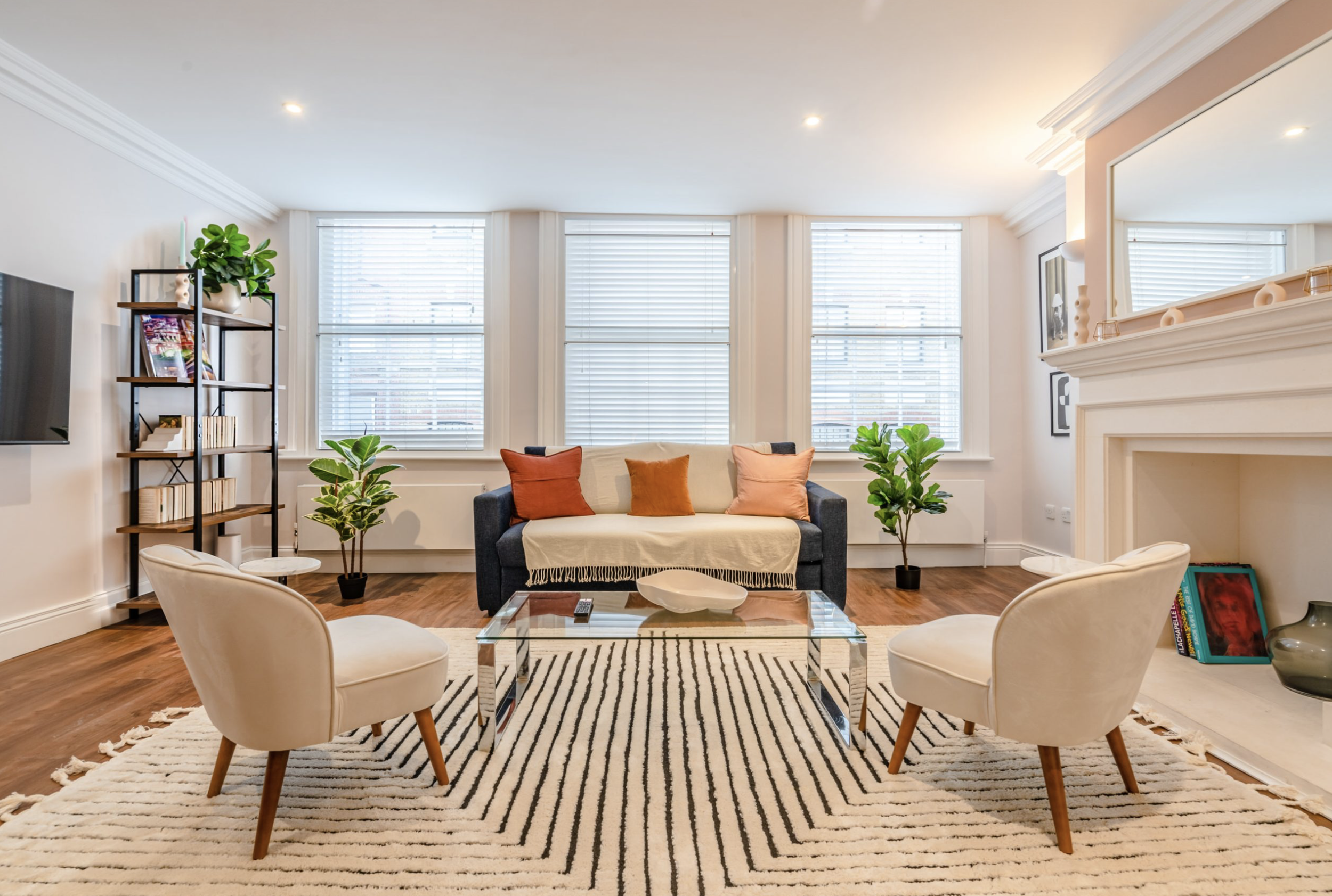 1 Bedroom Apartment, Soho W1D
