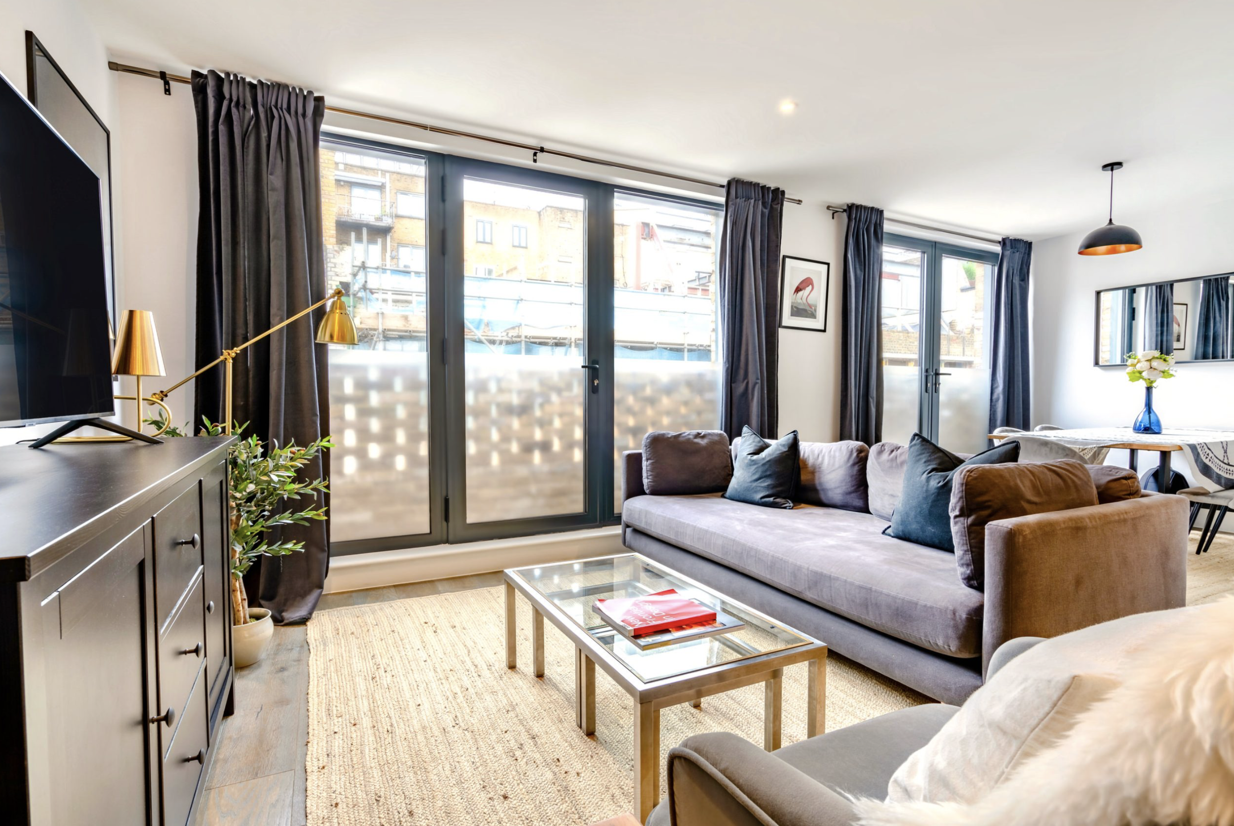 2 Bedroom 1 Bathroom Apartment, Bloomsbury WC1N