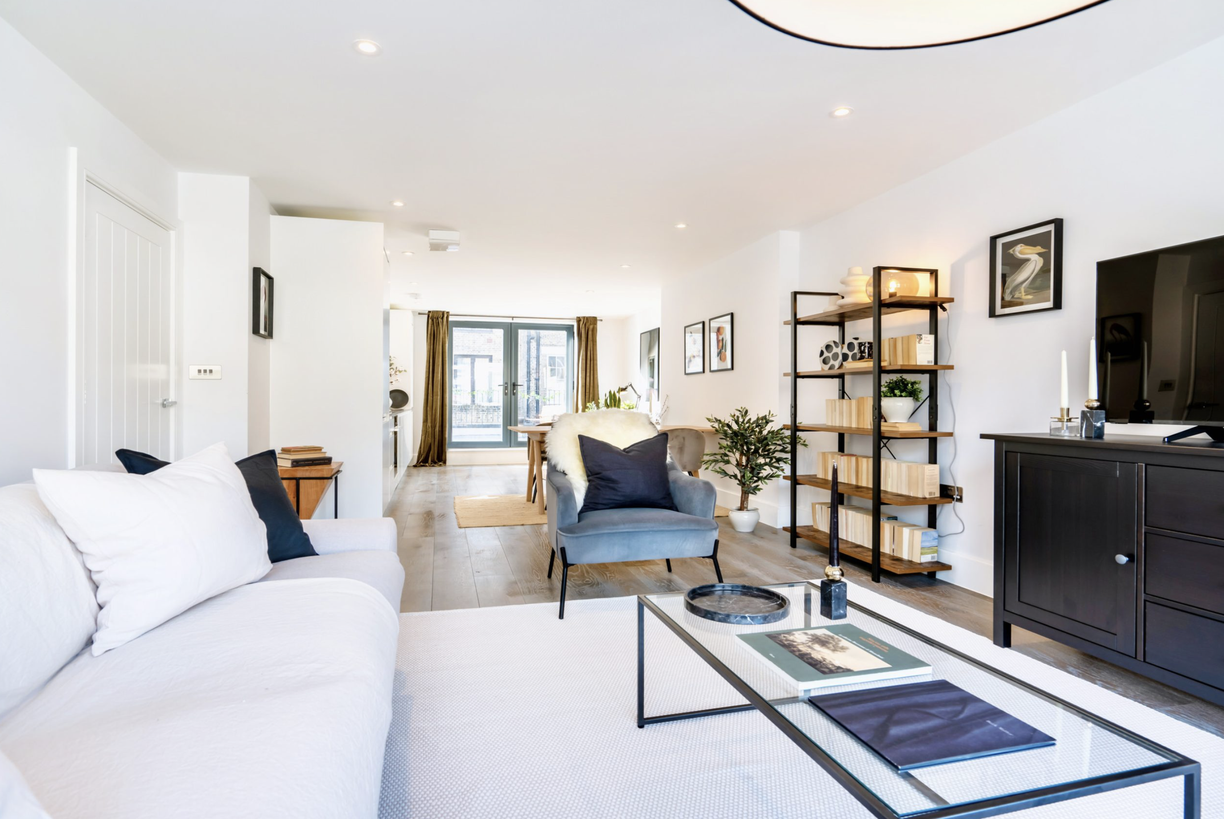 2 Bedroom 2 Bathroom Penthouse Apartment, Bloomsbury WC1N