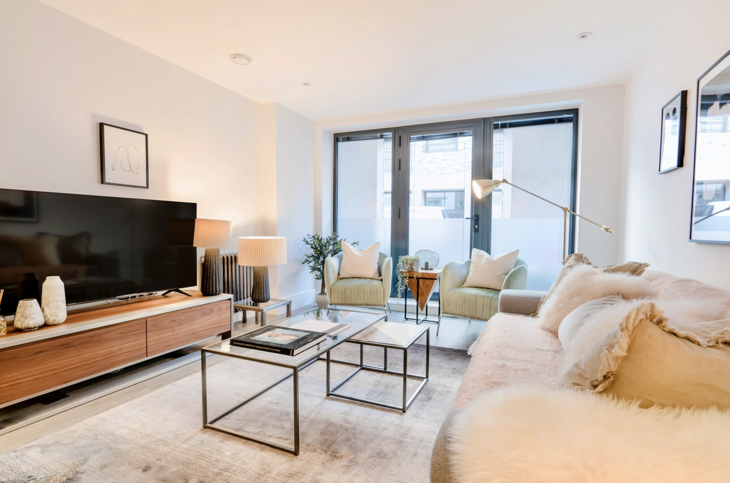 3 Bedroom 3 Bathroom Apartment, Bloomsbury WC1N