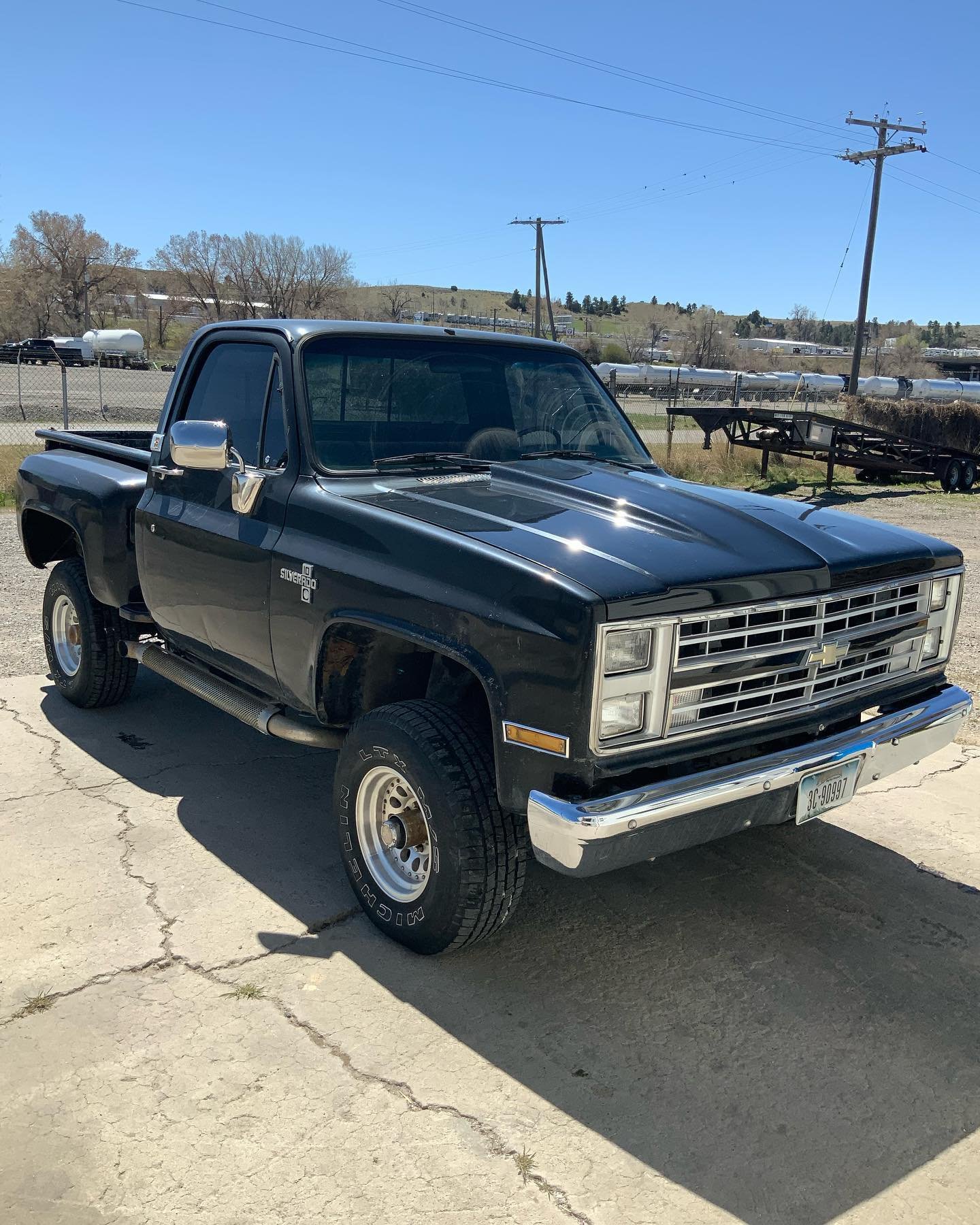 1987 Chevy stepside short box just found in storage and it&rsquo;s up for sale call the Art Garage 406671-7132 and leave a msg more pics on Facebook the Art garage. #chevytrucks #stepsidechevy #1987chevy #Artgargage