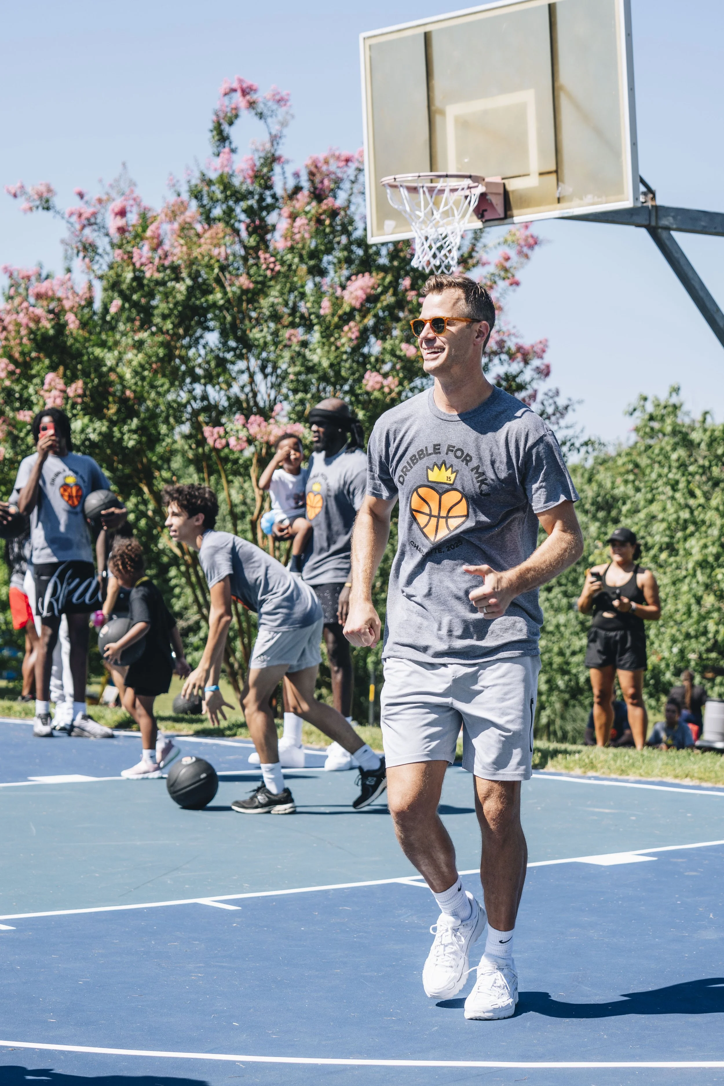 DRIBBBLE FOR MKJ_245.JPG