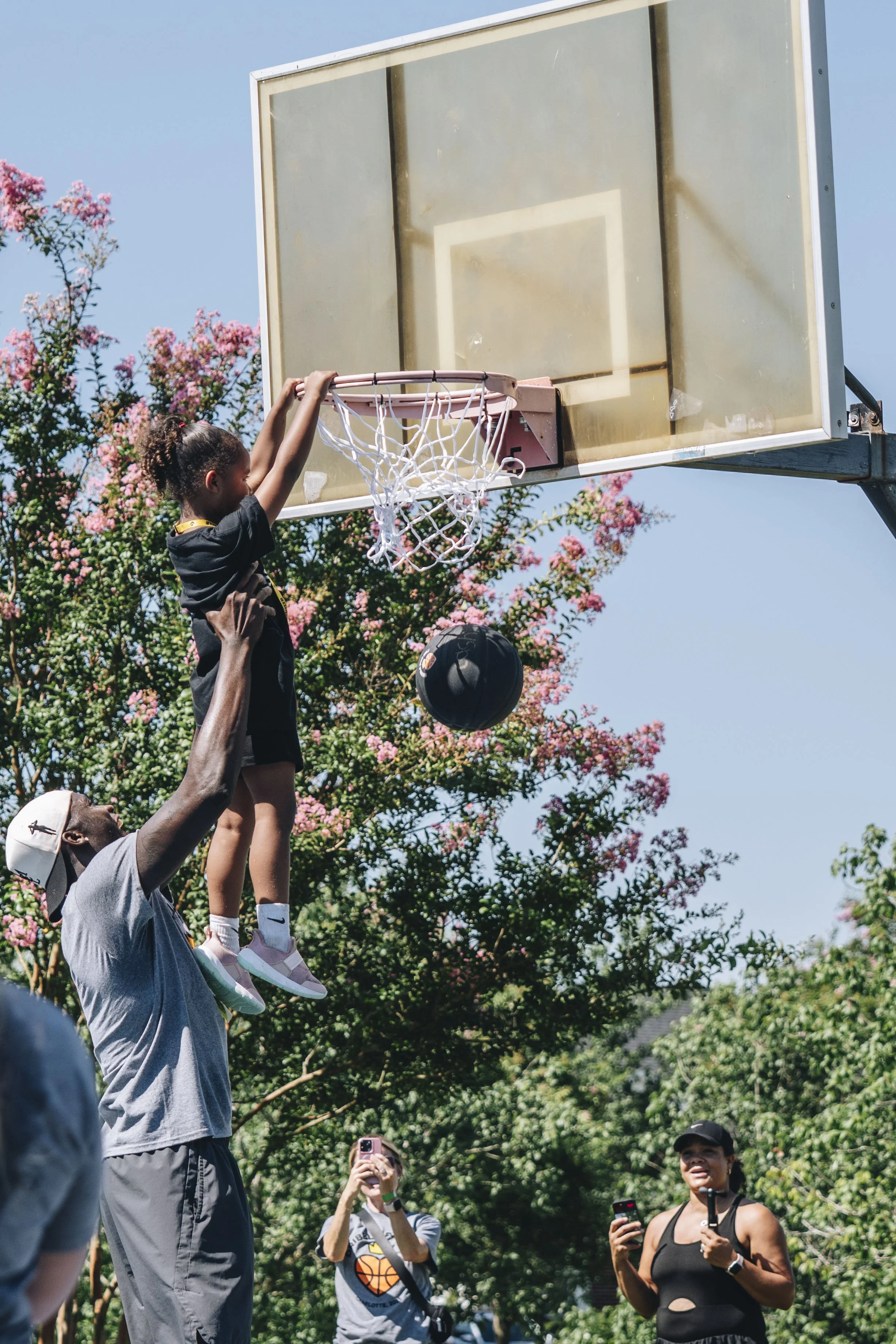 DRIBBBLE FOR MKJ_249.JPG