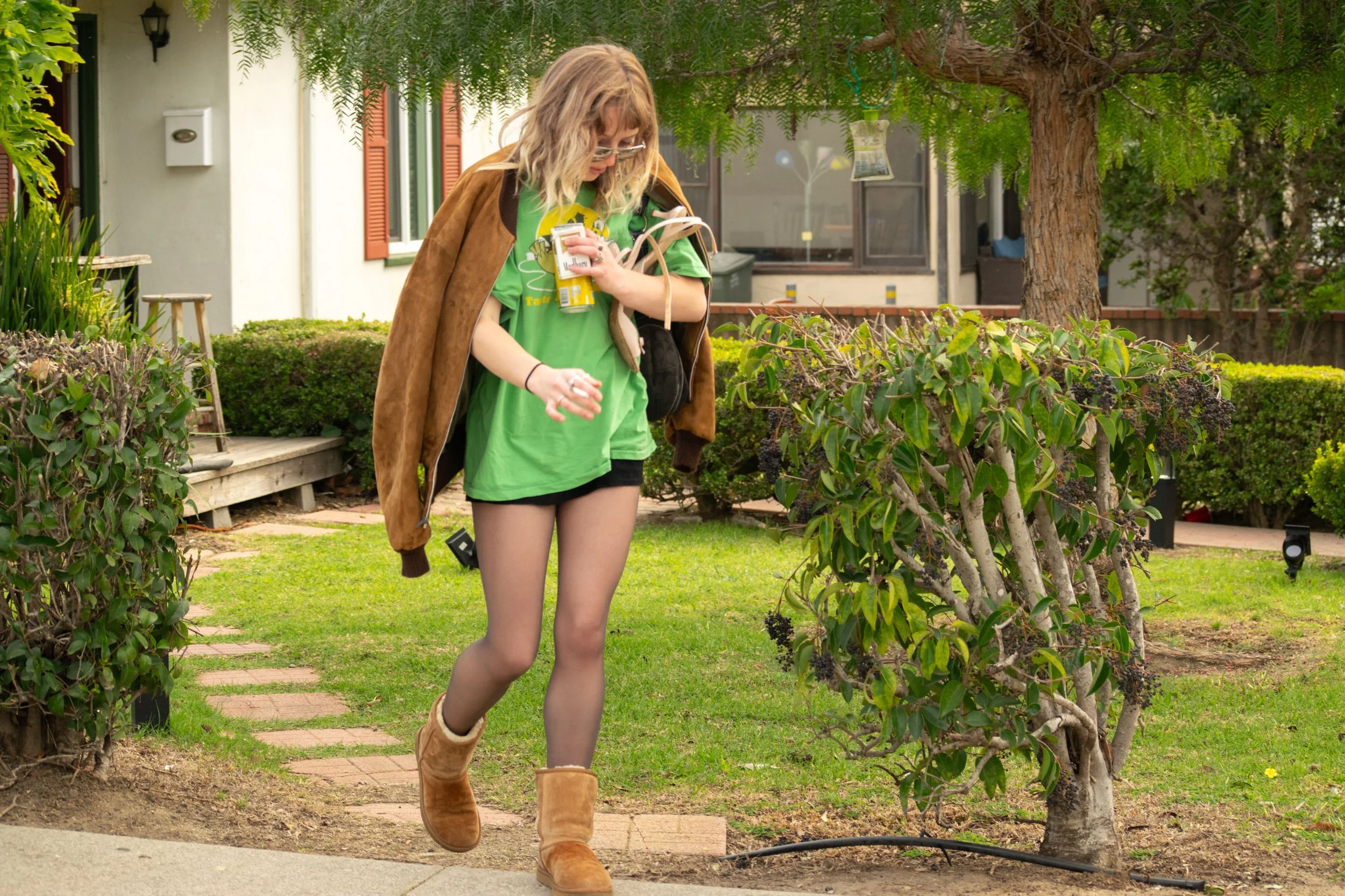 Paparazzi stage 1-4.jpg