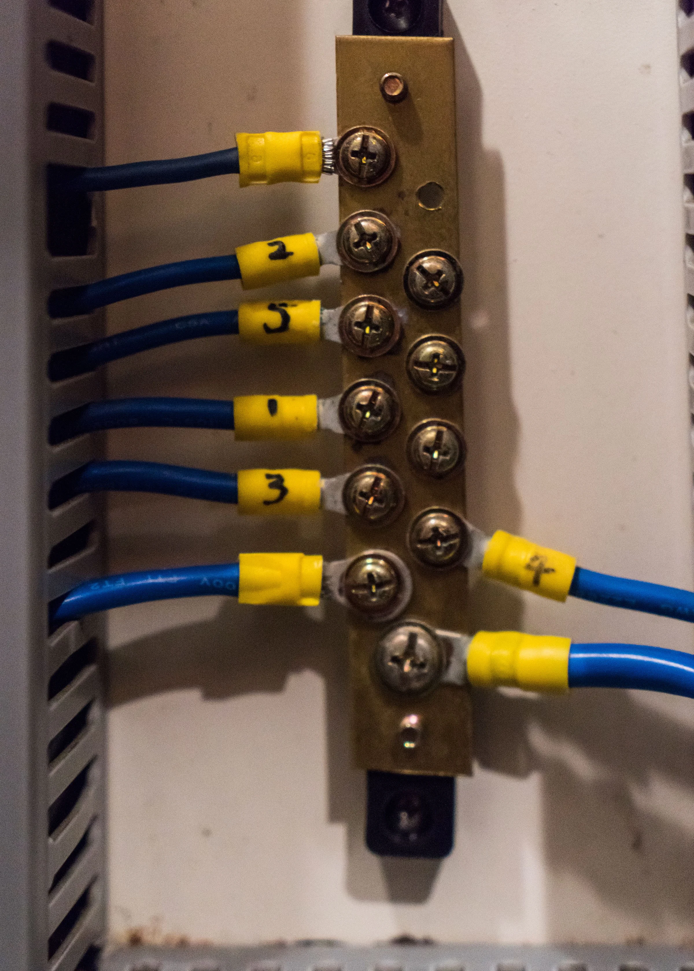 marine-electrical-electronics-installation-servicing-repairs-pine-harbour-auckland-new-zealand-12.jpg