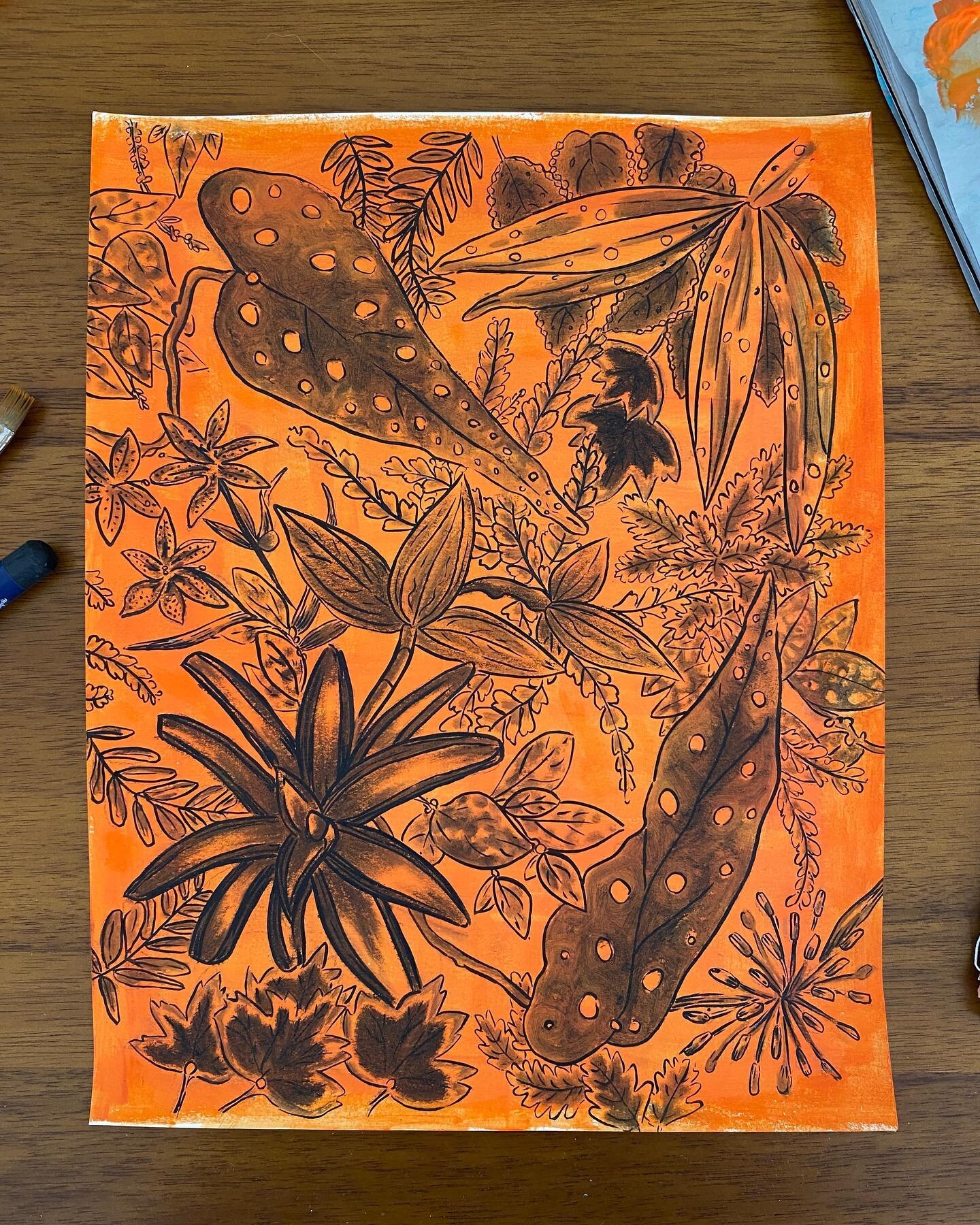 New floral drawing from photos kept in a shared album of my mom&rsquo;s Florida garden. Gifted back to her for Mother&rsquo;s Day 🧡
.
.
.
.
.
#florida #oilpastels #pattern #floral #illustration