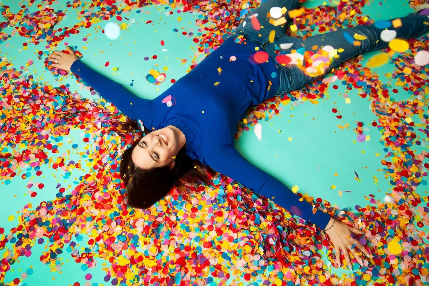 Closing out the year like this: celebratory, hopeful, and ready for what&rsquo;s next.
Here&rsquo;s to more joy, more connection, and more fun.
Bring it on!✨🎉