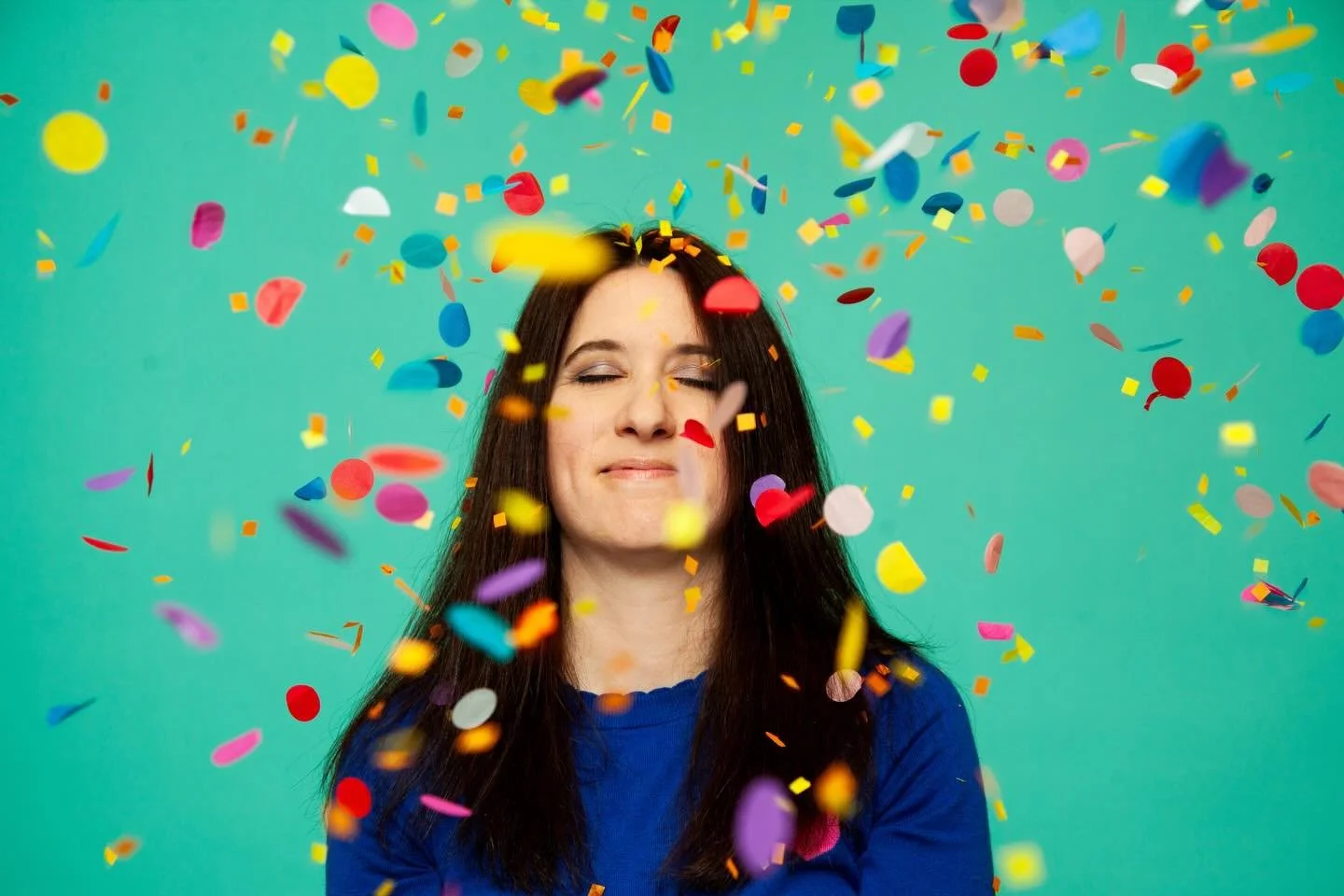 Looks like I&rsquo;ve got some new friends here, so I figured I&rsquo;d officially introduce myself 😊

Hi! I&rsquo;m Marisa&nbsp;👋 

I&rsquo;m a relationship scientist, licensed marriage and family therapist (LMFT), AASECT-certified sex therapist, 