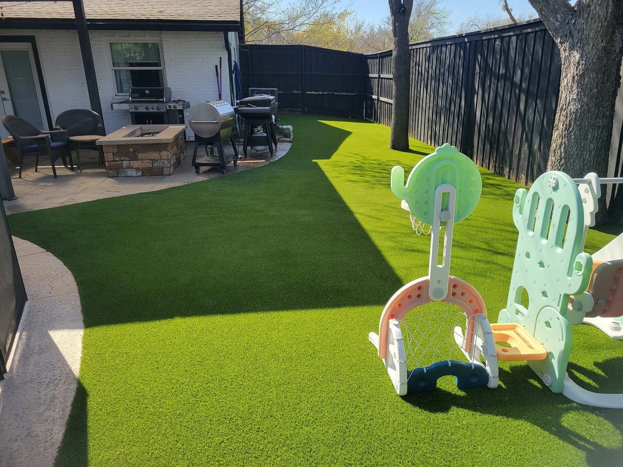gallery-kids-play-area-turf-dfw.jpg