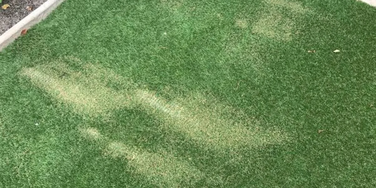 artificial turf melting
