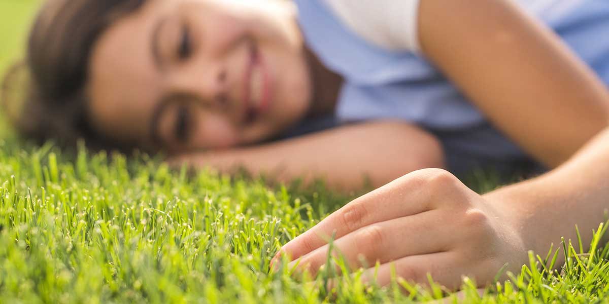 does artificial grass help with allergies