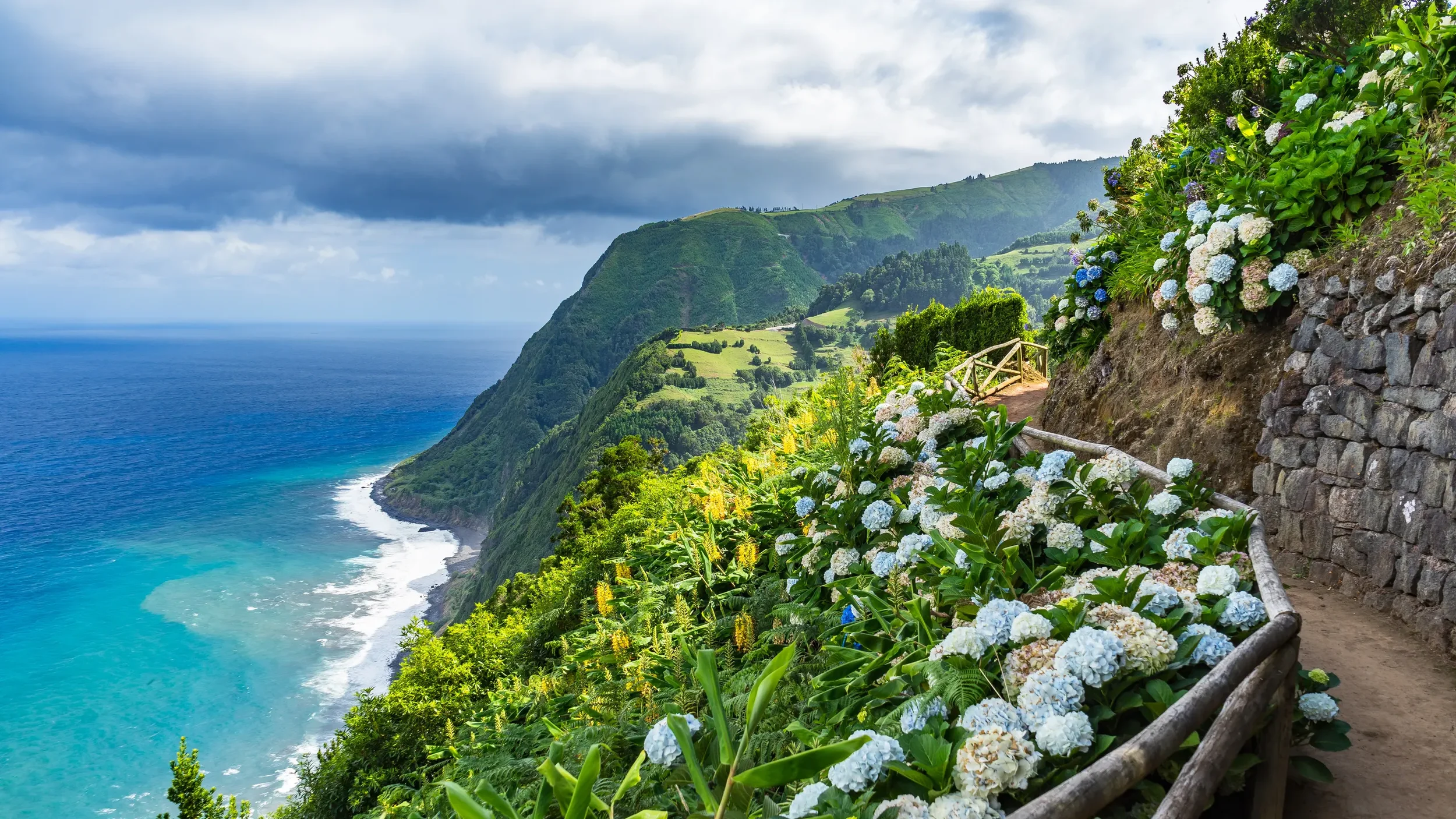 Azores-GettyImages-944487332.webp