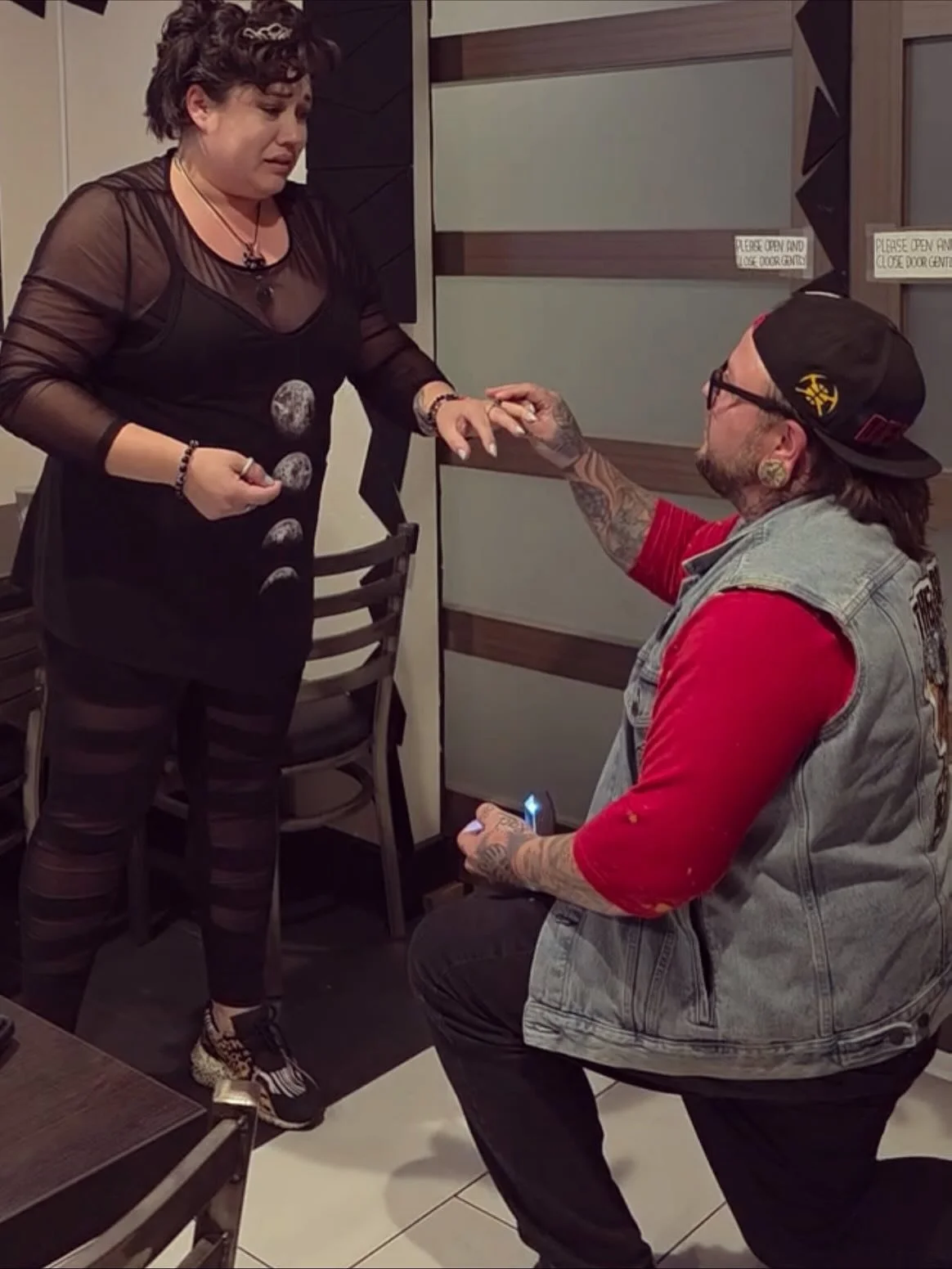 Hey y&rsquo;all! Please excuse my late responses to birthday messages, I got the best gift last night!!!!! 💍 💛 and please excuse my crying face, Chris is one of the few people who knows how to surprise me and I was the MOST surprised. 🎤 We sang &l