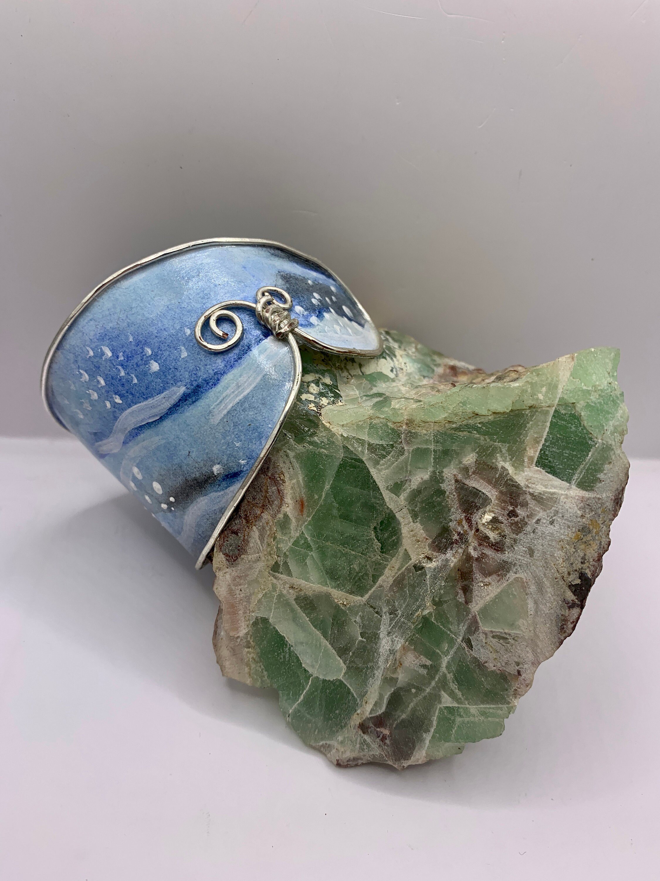https://i.etsystatic.com/15864318/r/il/4d0d74/4650706534/il_fullxfull.4650706534_cowl.jpg