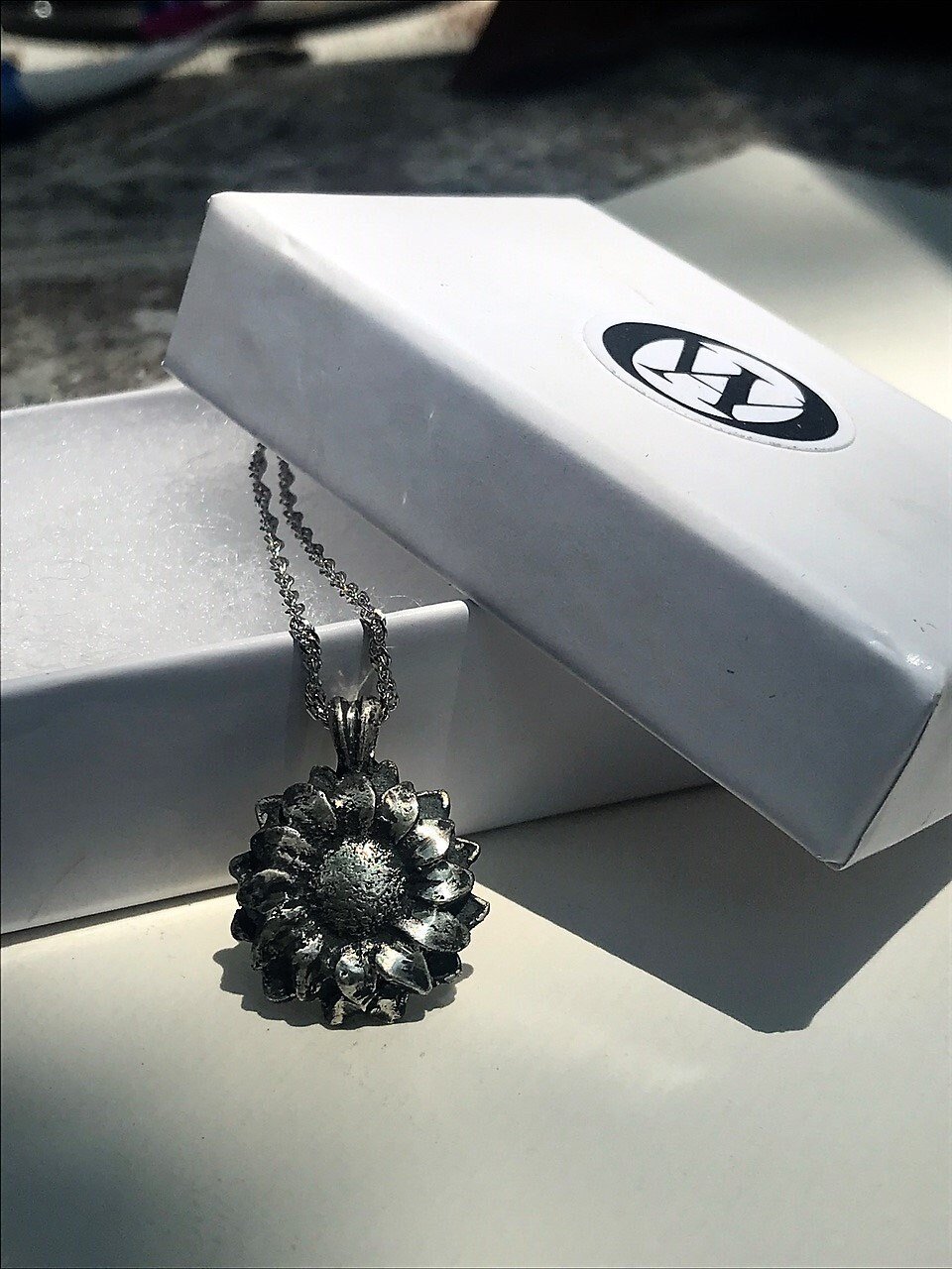 https://i.etsystatic.com/15864318/r/il/0f25d7/3970256374/il_fullxfull.3970256374_g6lr.jpg