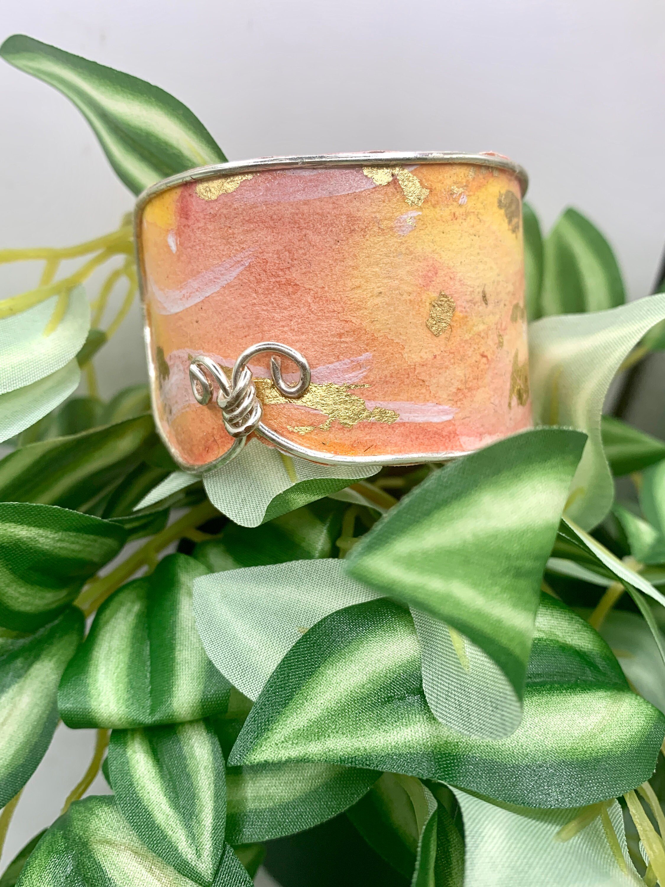 https://i.etsystatic.com/15864318/r/il/661121/4604335792/il_fullxfull.4604335792_kxic.jpg