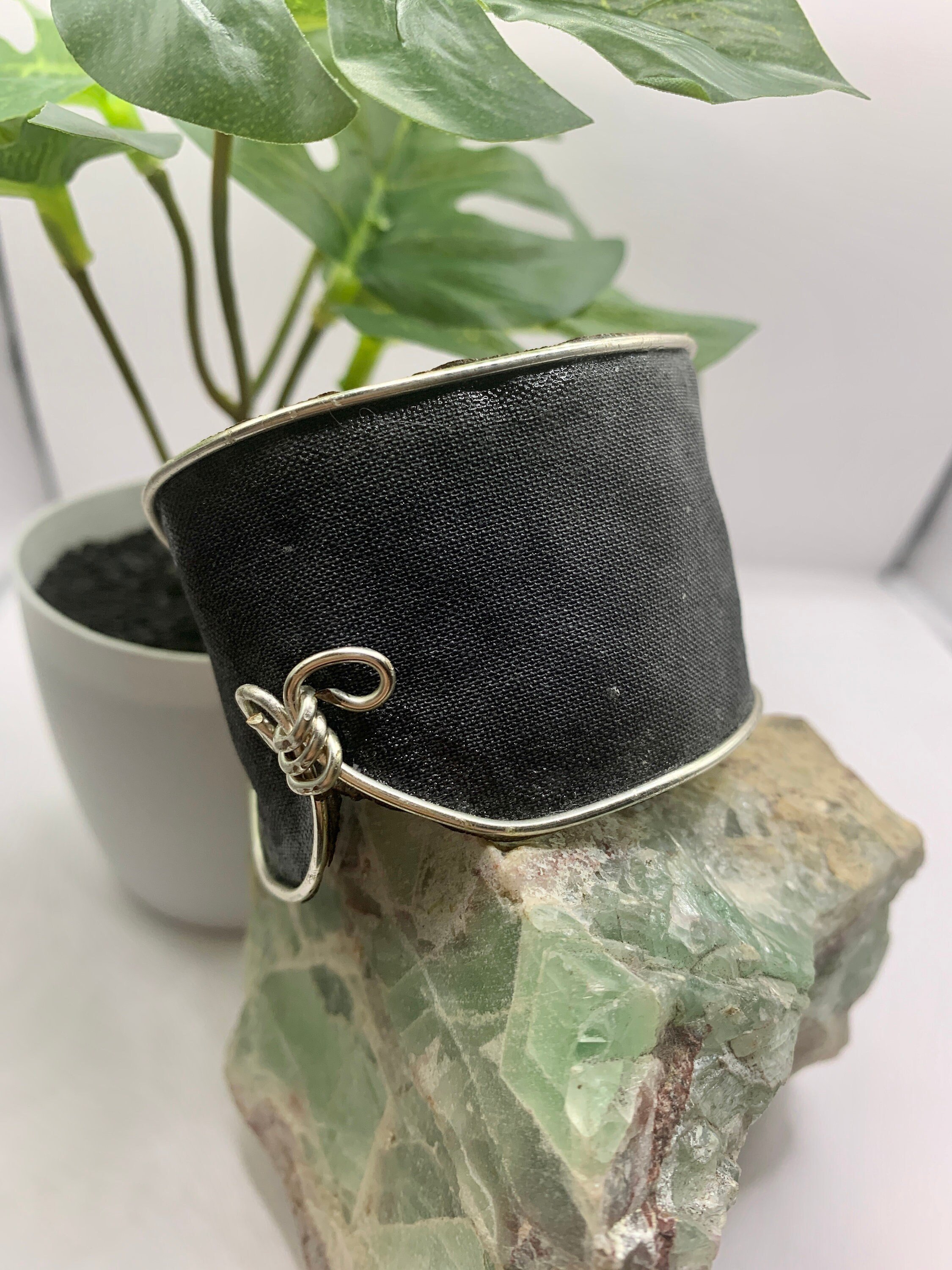 https://i.etsystatic.com/15864318/r/il/e99368/4604278992/il_fullxfull.4604278992_o36y.jpg