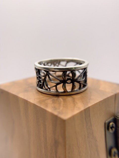 https://i.etsystatic.com/15864318/r/il/9b9961/5256159302/il_fullxfull.5256159302_fqpd.jpg