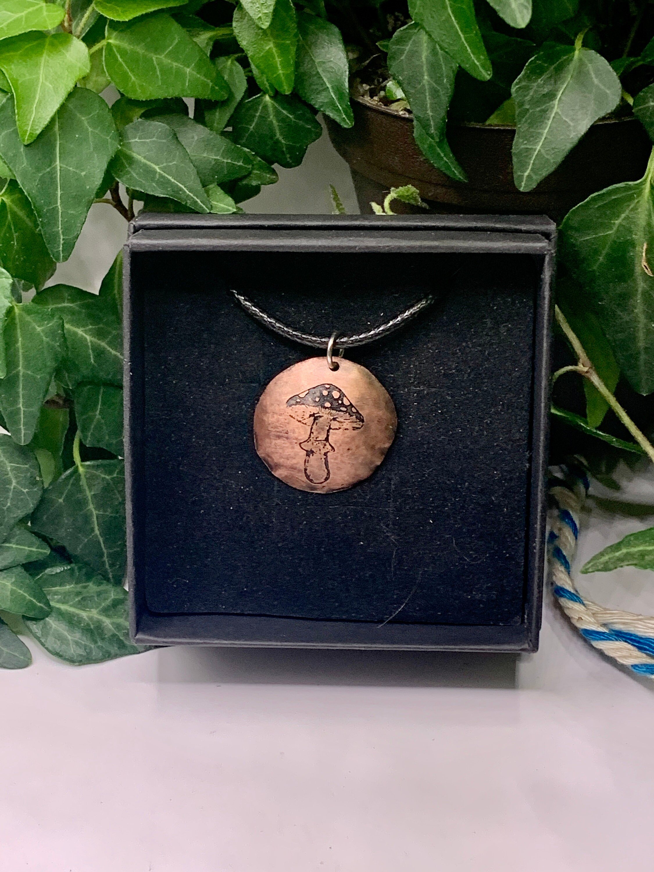 https://i.etsystatic.com/15864318/r/il/804698/4588497132/il_fullxfull.4588497132_gkkv.jpg