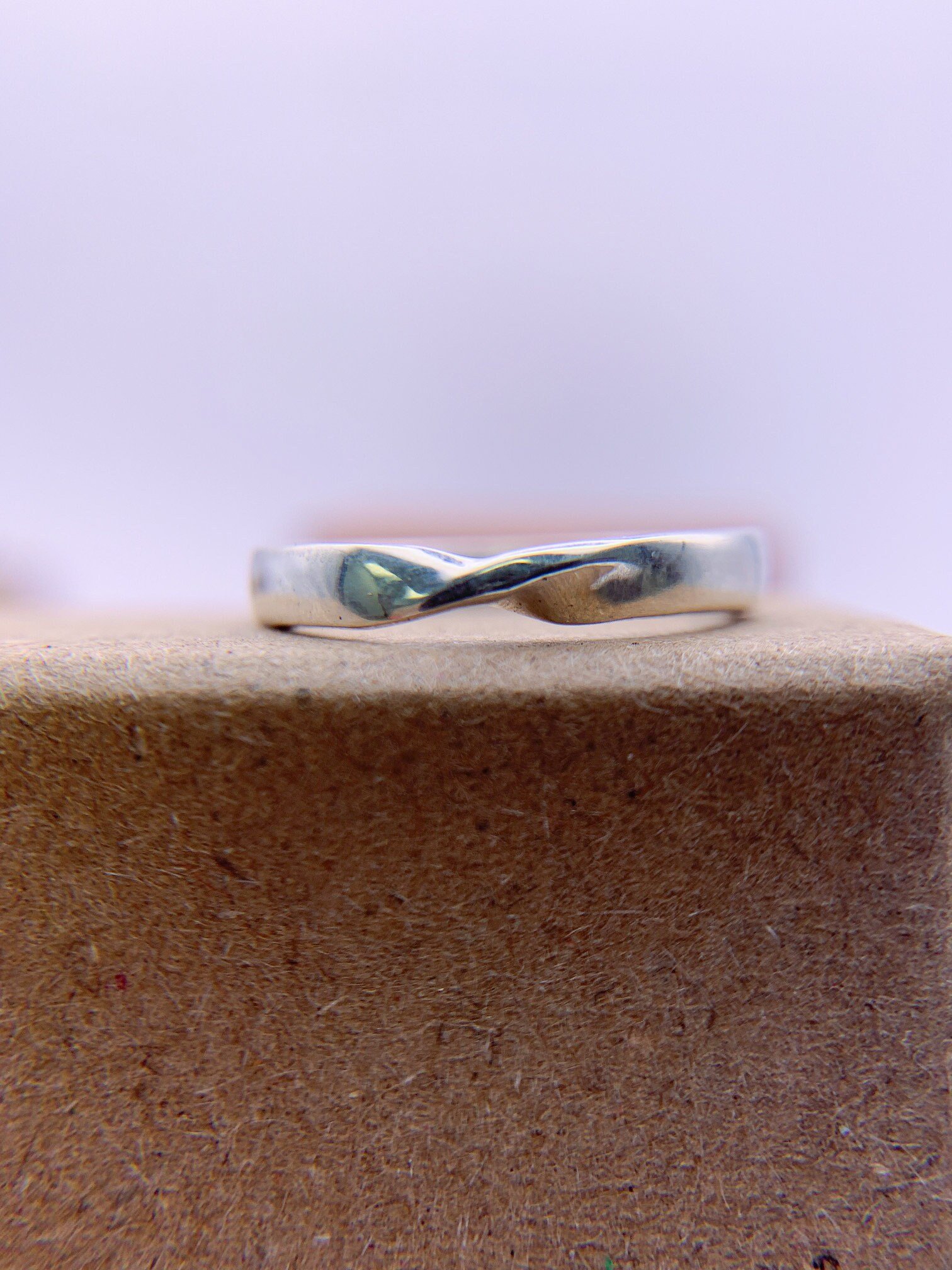 https://i.etsystatic.com/15864318/r/il/cb90af/5656610652/il_fullxfull.5656610652_co6z.jpg