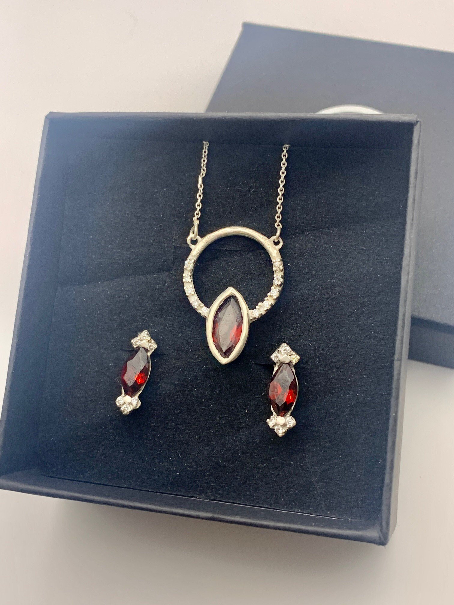 https://i.etsystatic.com/15864318/r/il/c92d56/4462697524/il_fullxfull.4462697524_riaa.jpg