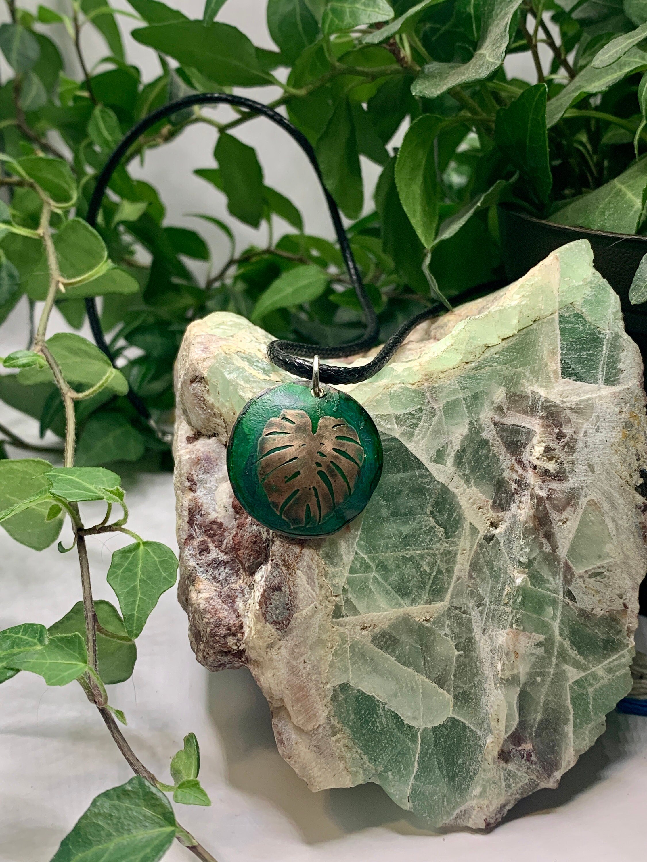 https://i.etsystatic.com/15864318/r/il/27aac0/4588485258/il_fullxfull.4588485258_iwro.jpg