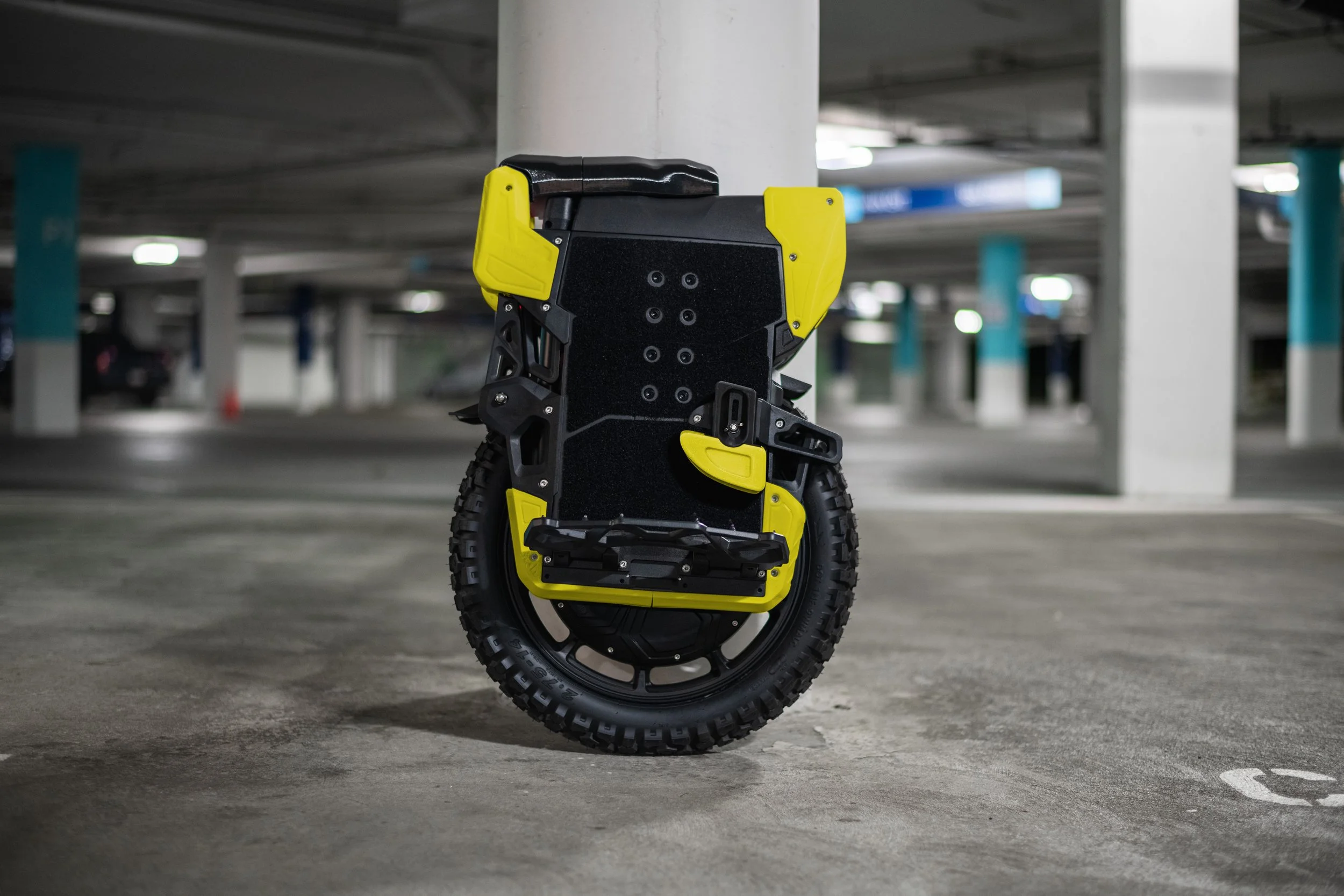 lynx_s_vertex_kit_unibody_front_config_yellow.jpg