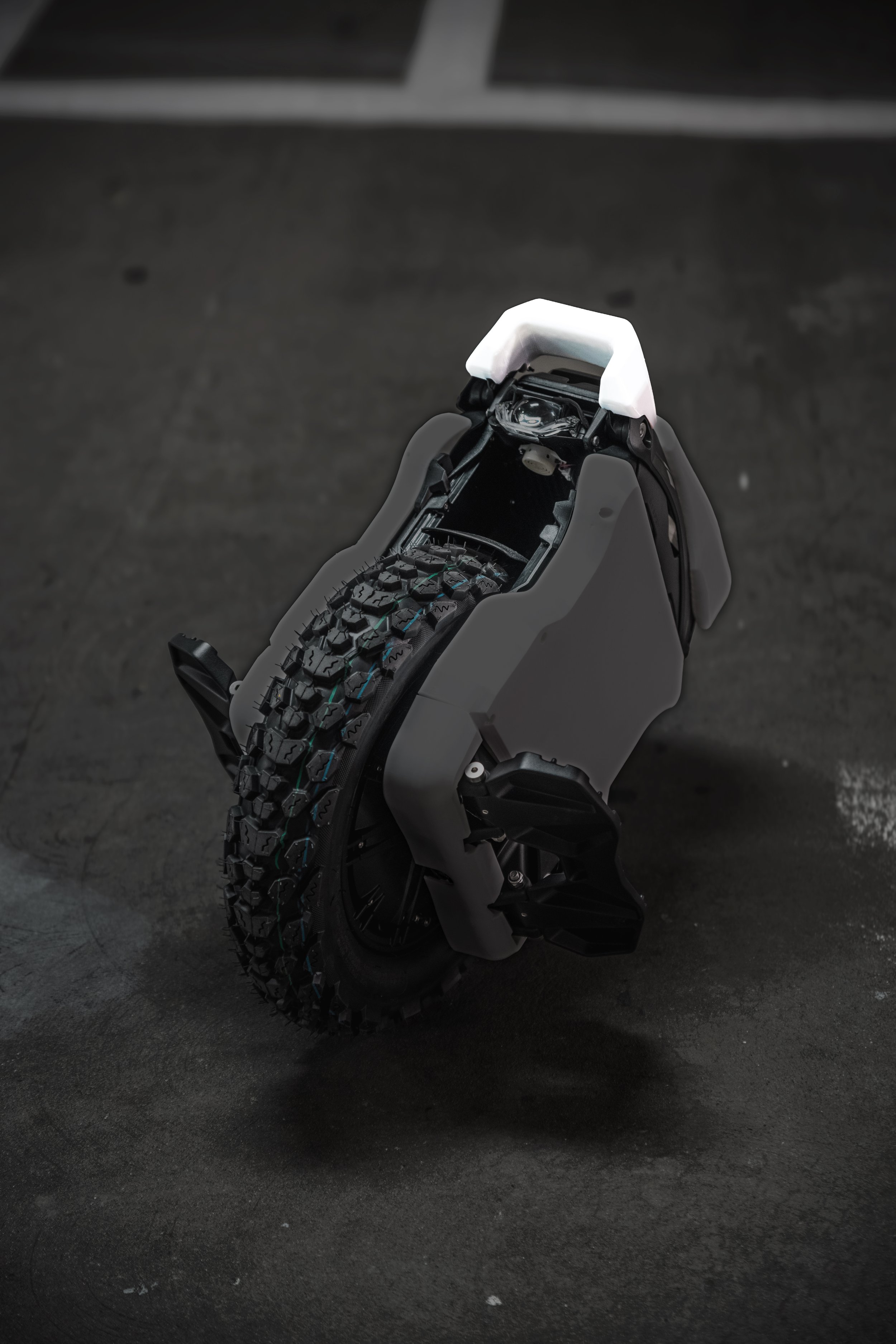 aero_vertex_front_bumper_white_01.jpg