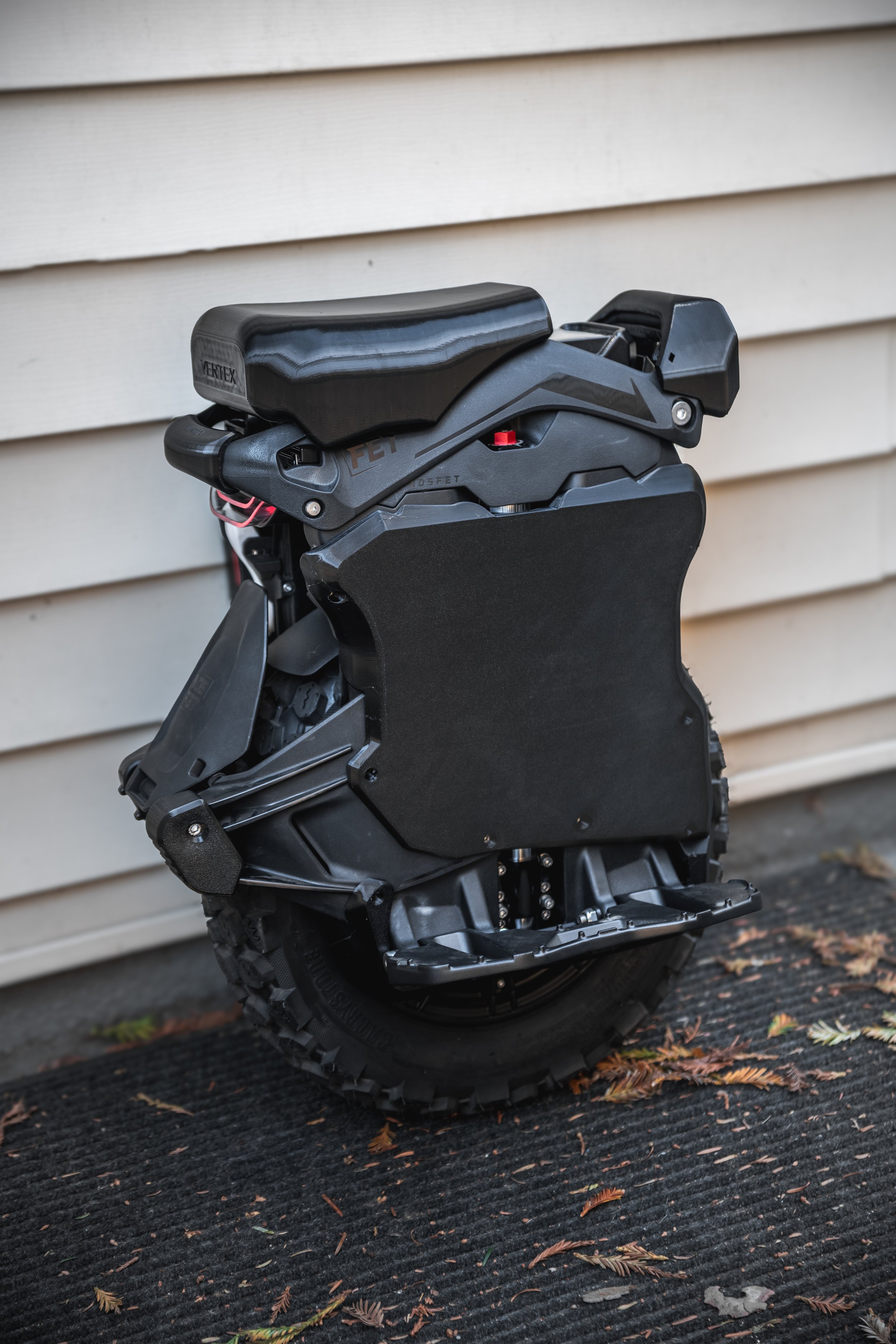 aero_vertex_kit_black_02.jpg