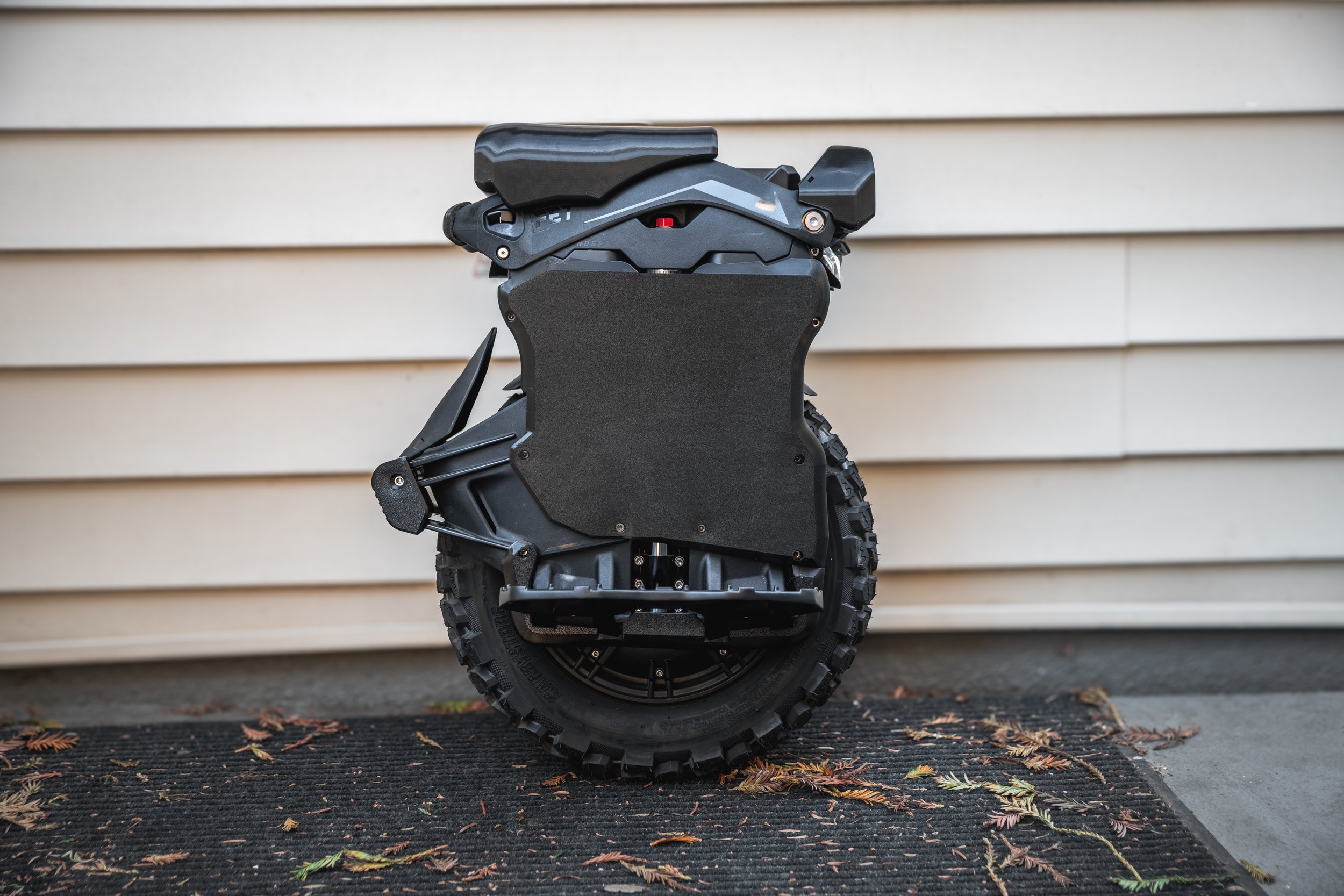 aero_vertex_kit_black_01.jpg