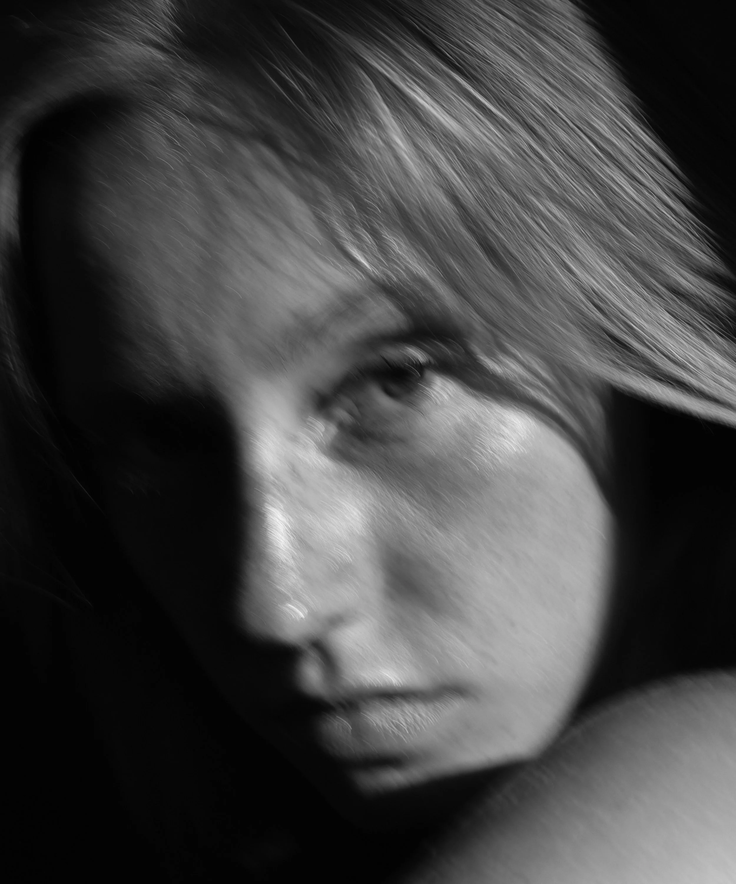 Brent Souverein_Portraits_Loettii_2025   (2).jpg