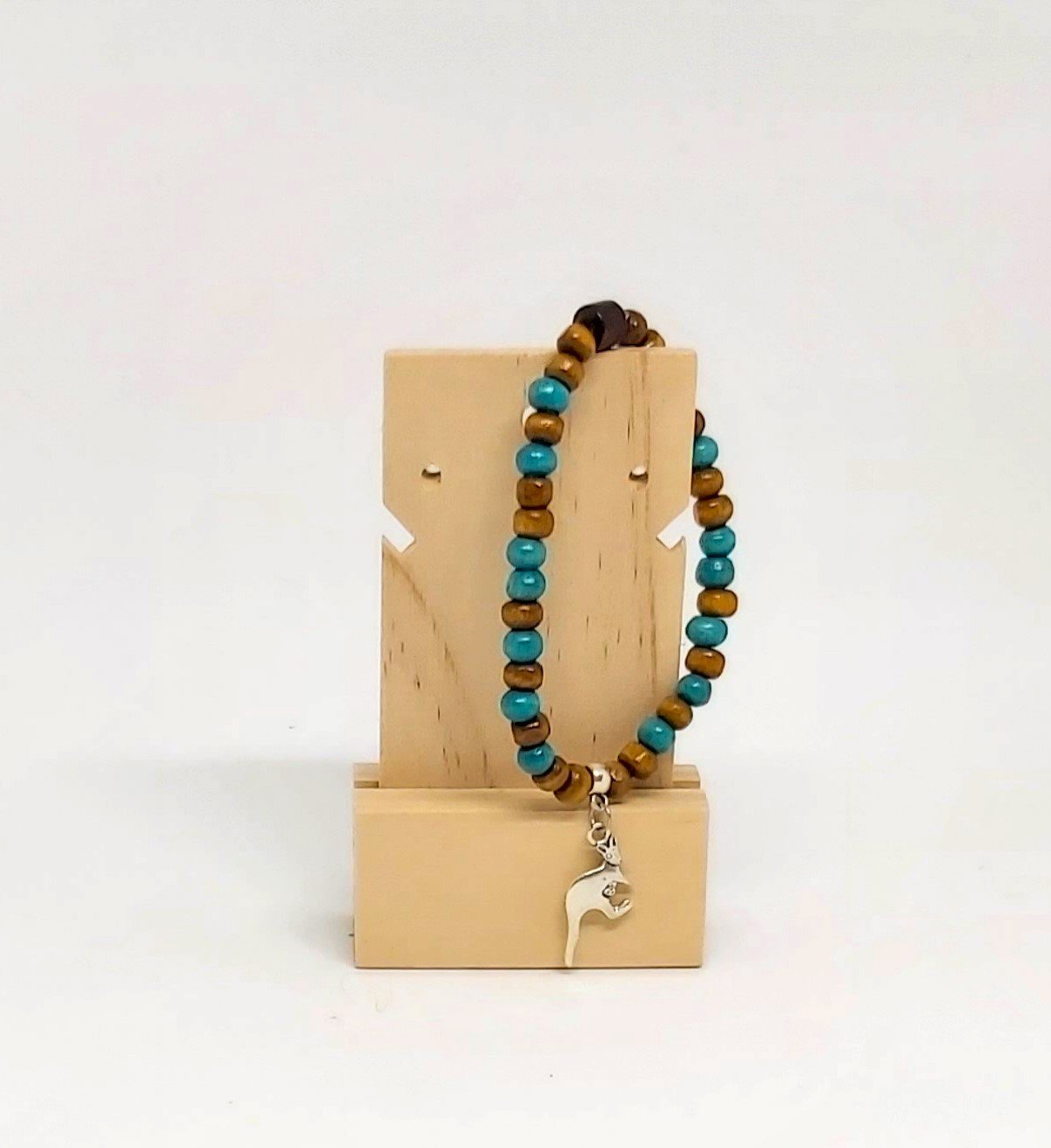 Silver Kangaroo & green & brown wood 2 AA861.jpg