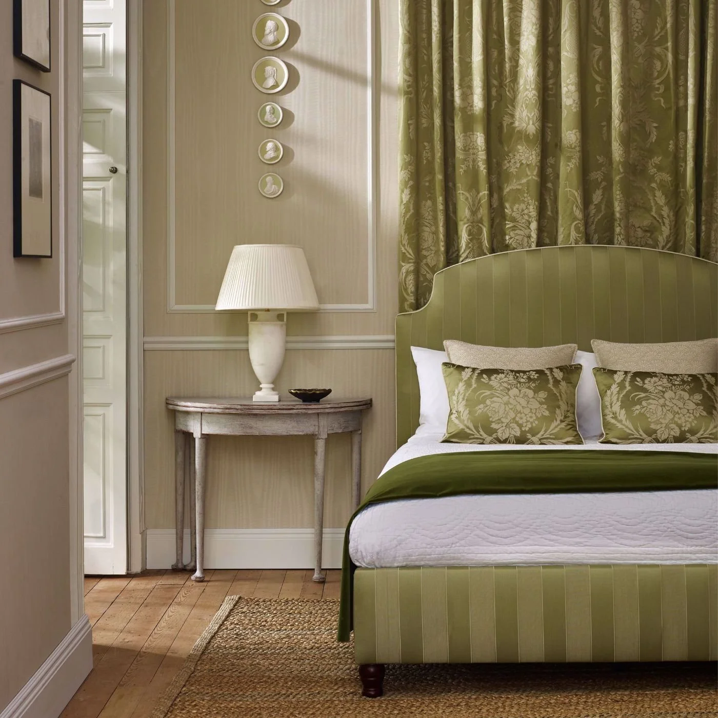 Suffolk Damasks .jpeg