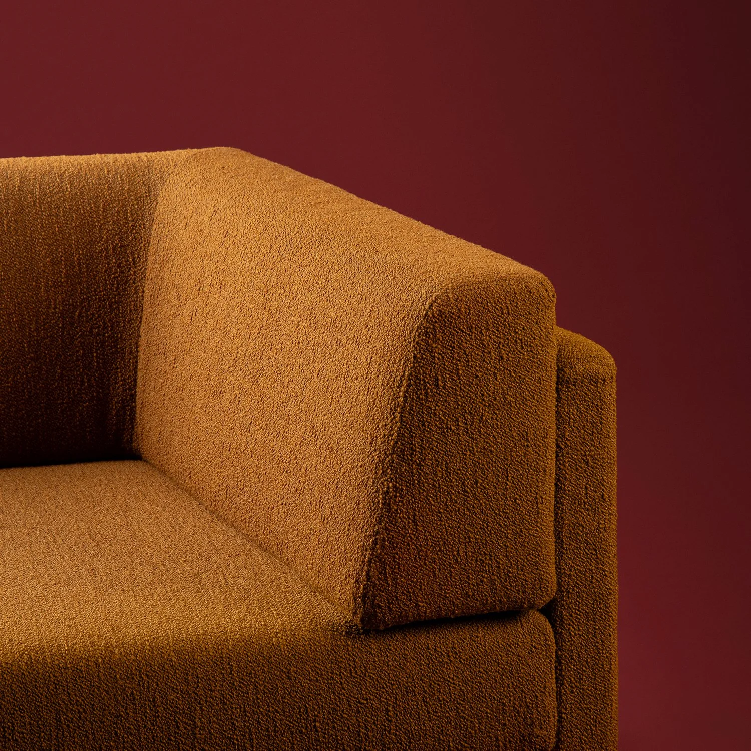 Luteca_Torres Sofa_96"_W6.jpg