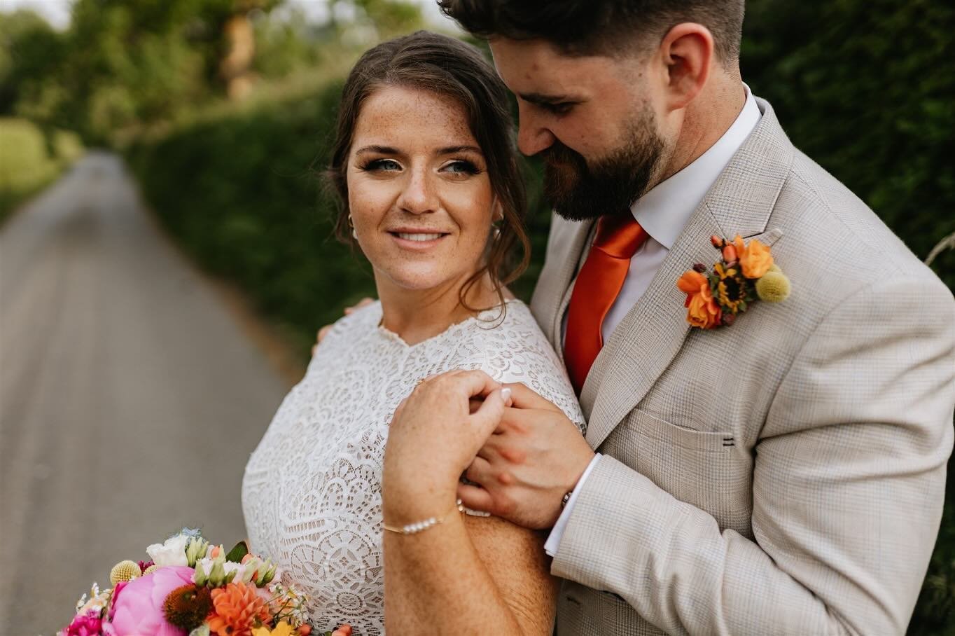 What a day this was🎊 

The most colourful day I&rsquo;ve photographed so far and I loved it! 

If your looking for your 2026 wedding photographer - head to my website and fill out a contact form🎀 

Mua - @_blushedbymegx 
Hair - @laurendaviesbridalh