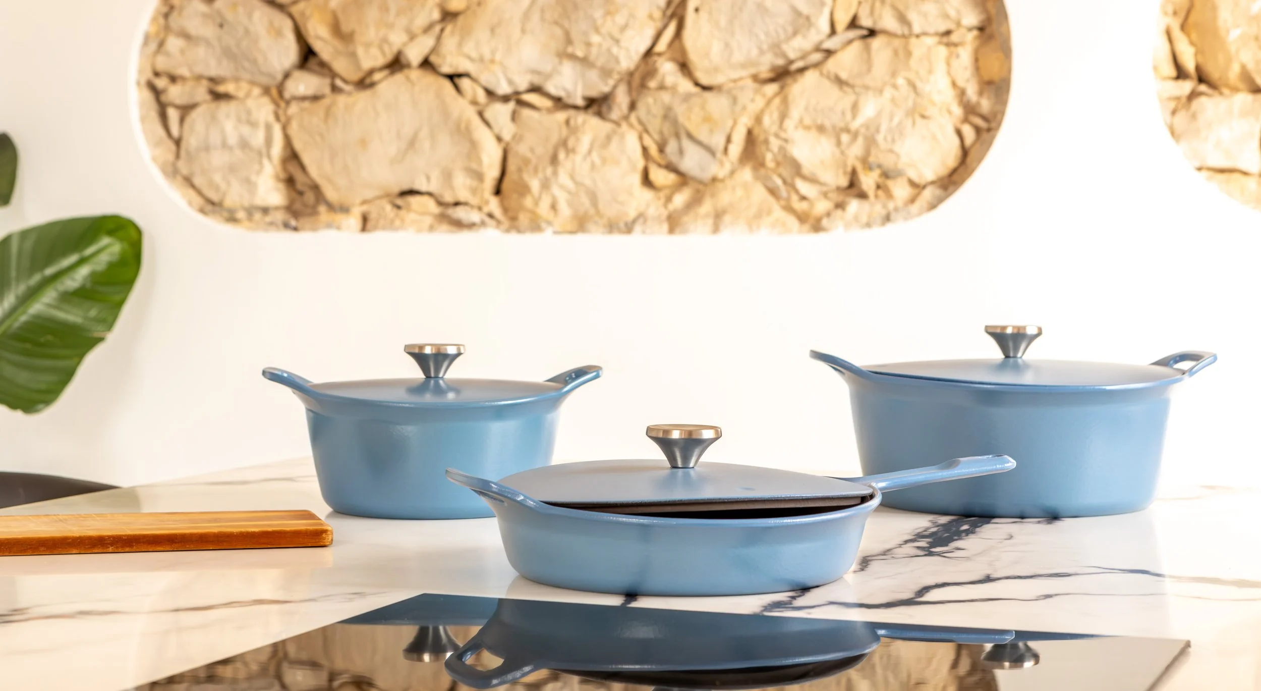 Aesthetics and functionality in the kitchen: when your cookware also decorates