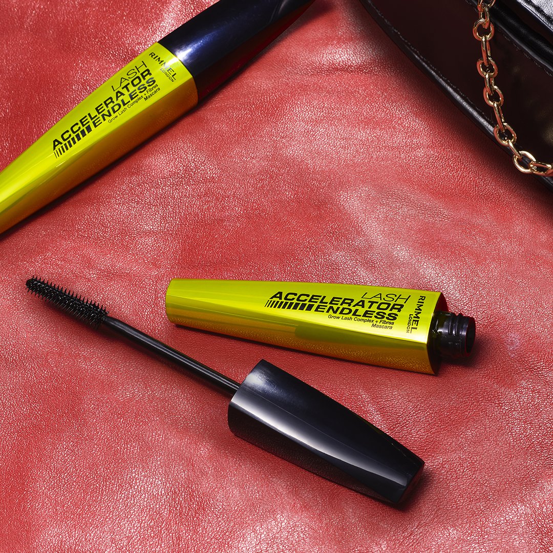 Retouche photo précise, amélioration de l'image, suppression des défauts, création du fond et des ombres, photomontage, chromie. 