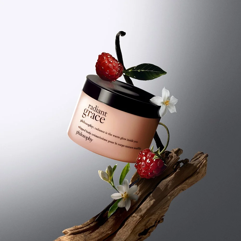 Retouche photo précise, amélioration de l'image, suppression des défauts, création du fond, photomontage, chromie. 