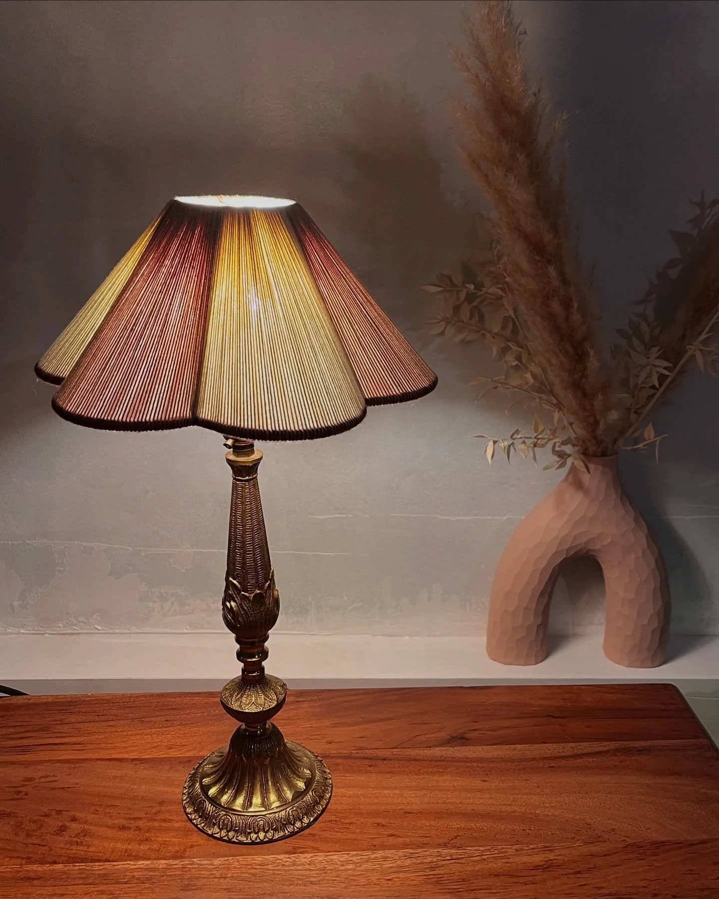 🌸 PETAL RESTOCK 🌸

We have some exciting news, a limited number of petite petal shades will be available to order again on the 17th May and joining the original colours will be Mocha Brown! I love this cosy understated colour and I have this one in