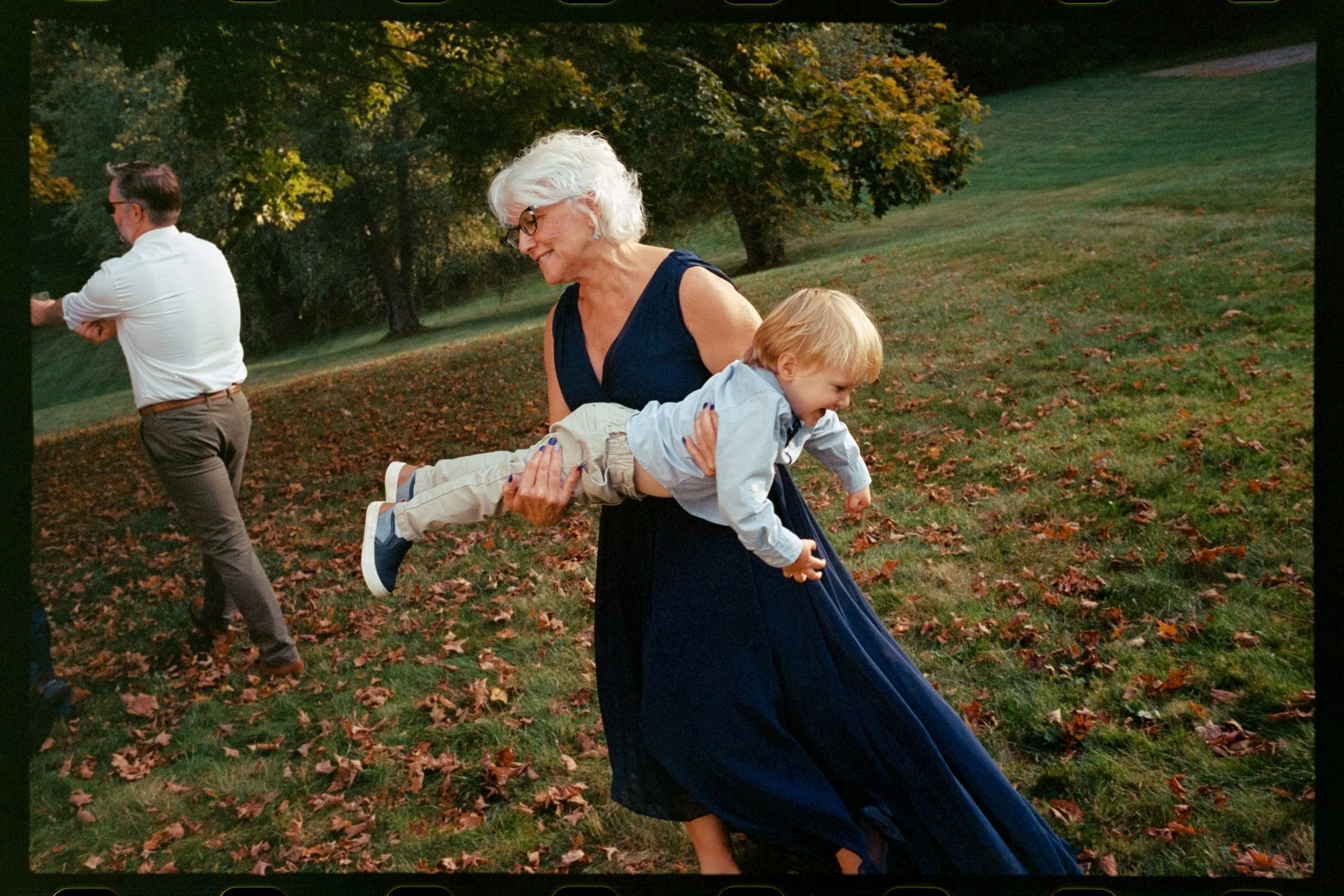 Natural light wedding photography by Puerto Rico Photographer using 35mm film