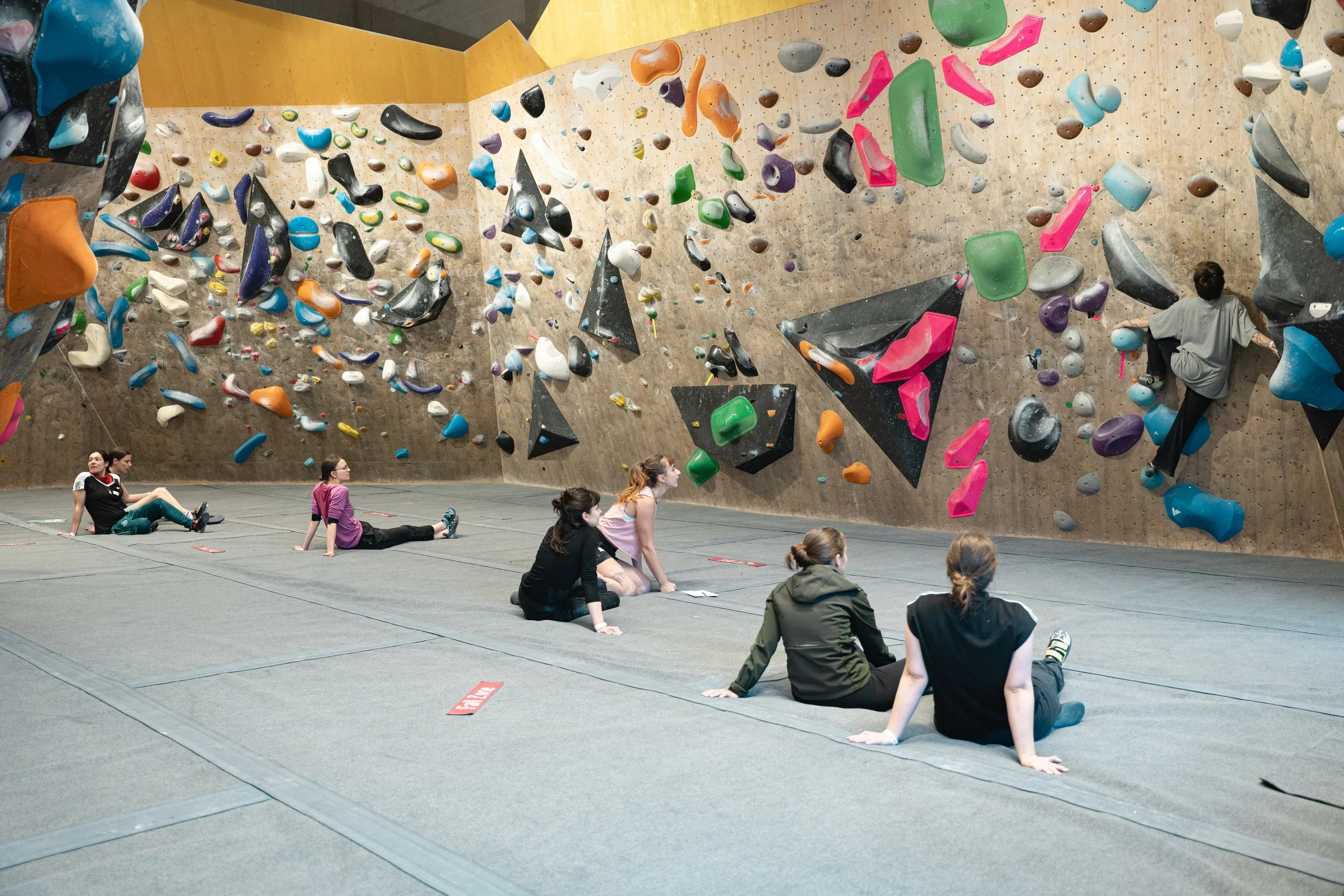 251122_Flinta_BoulderinnenFestival_046.jpg