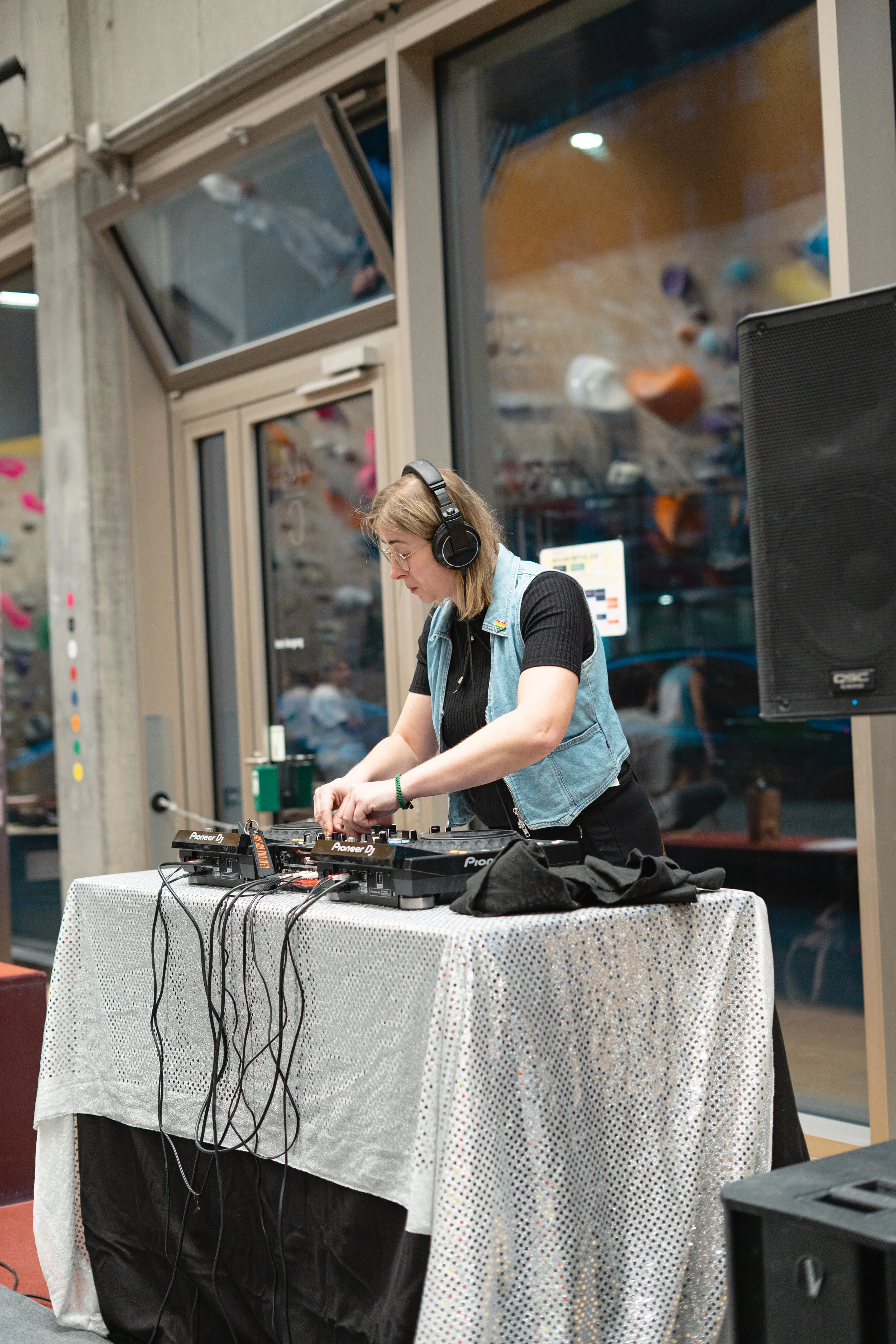 251122_Flinta_BoulderinnenFestival_082.jpg