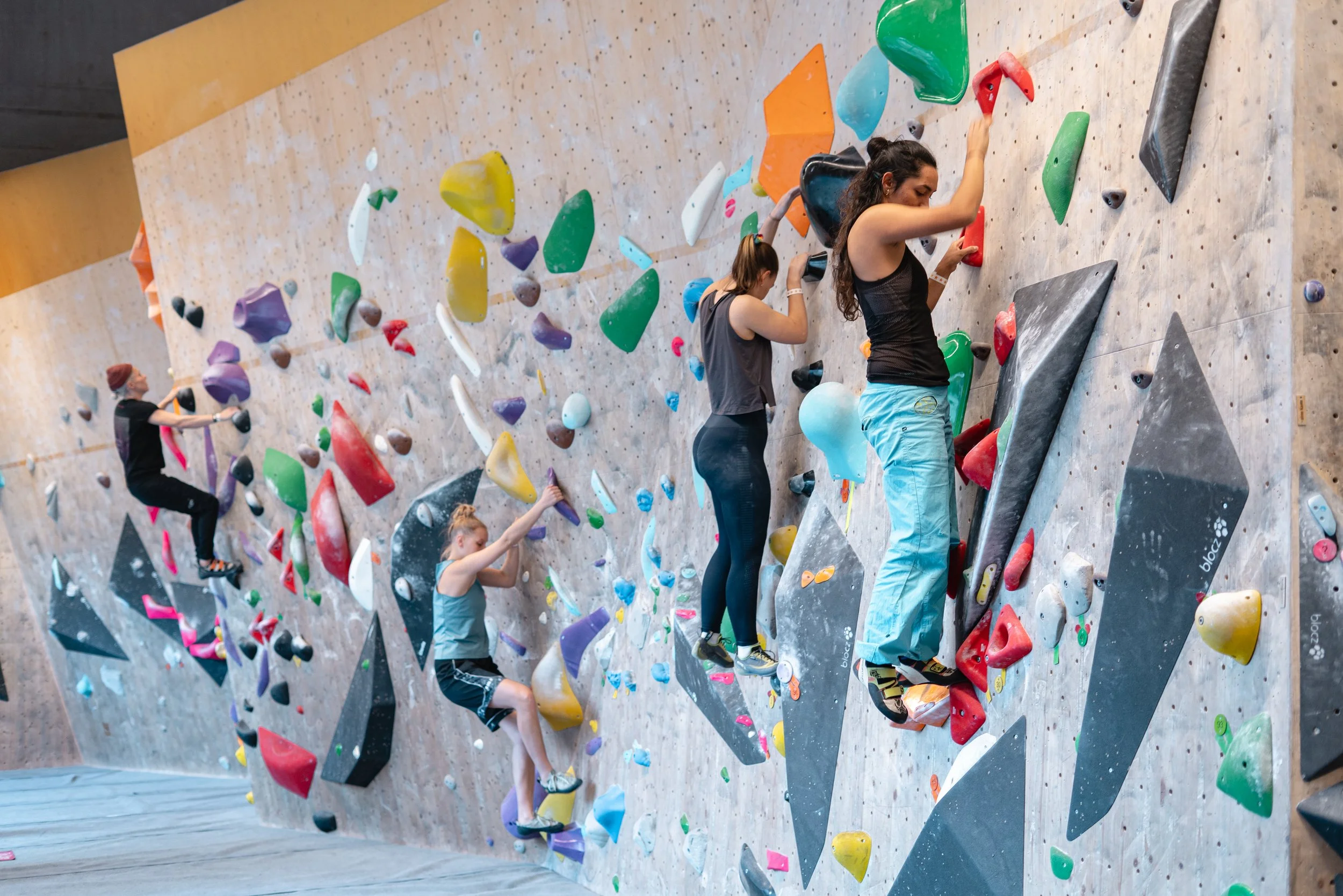 251122_Flinta_BoulderinnenFestival_011.jpg