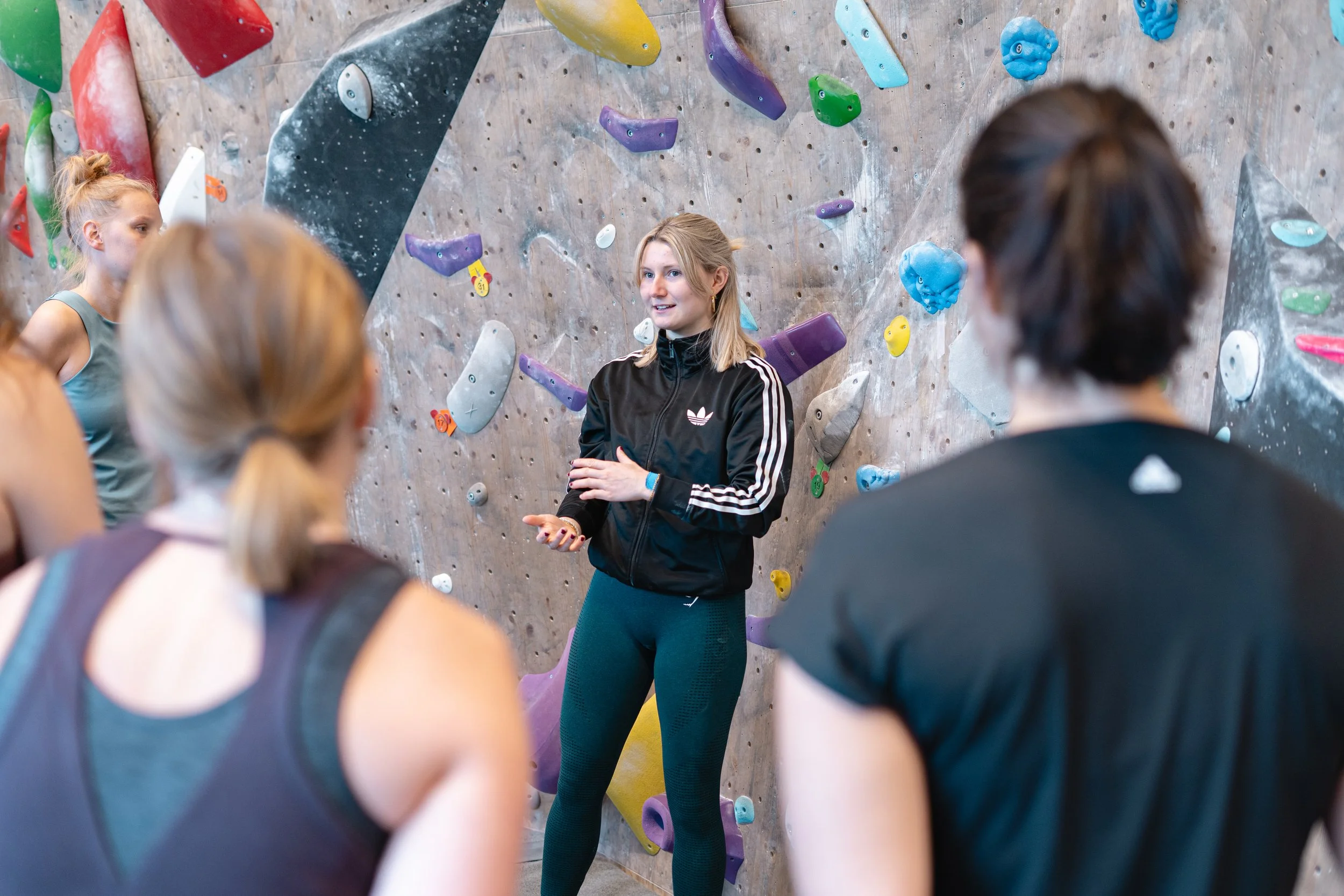 251122_Flinta_BoulderinnenFestival_017.jpg